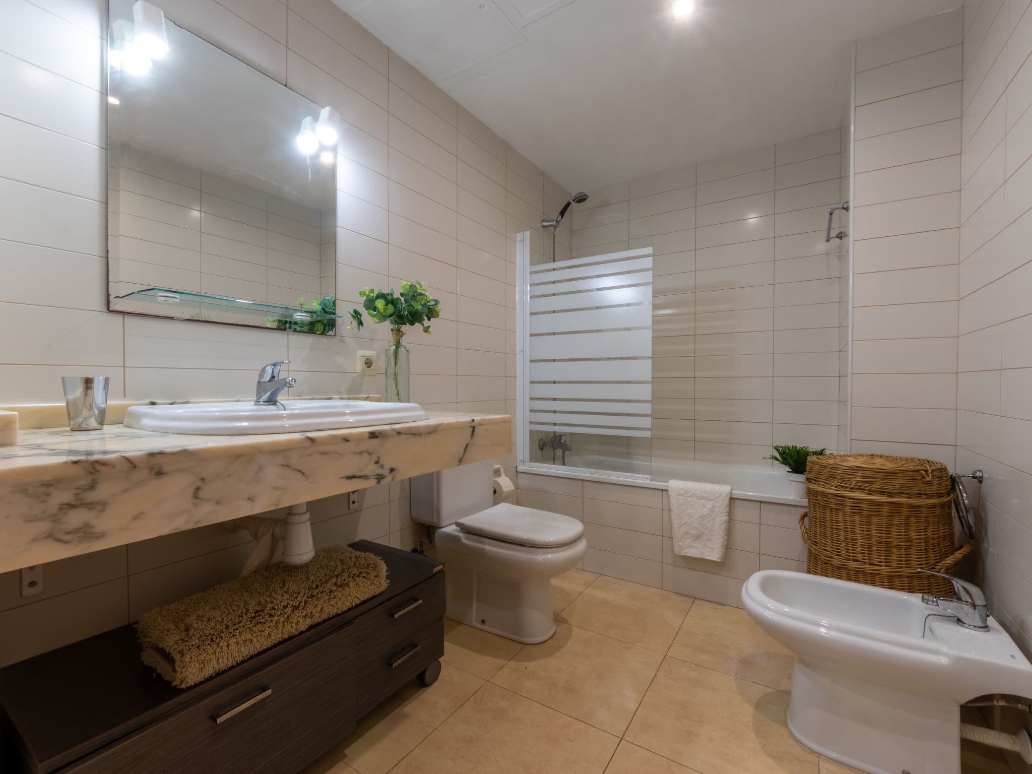 Bathroom / Wellness