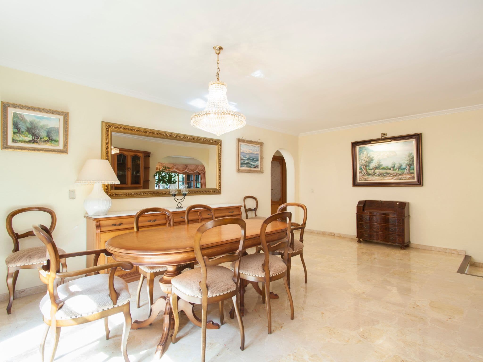Kitchen / Dining Room