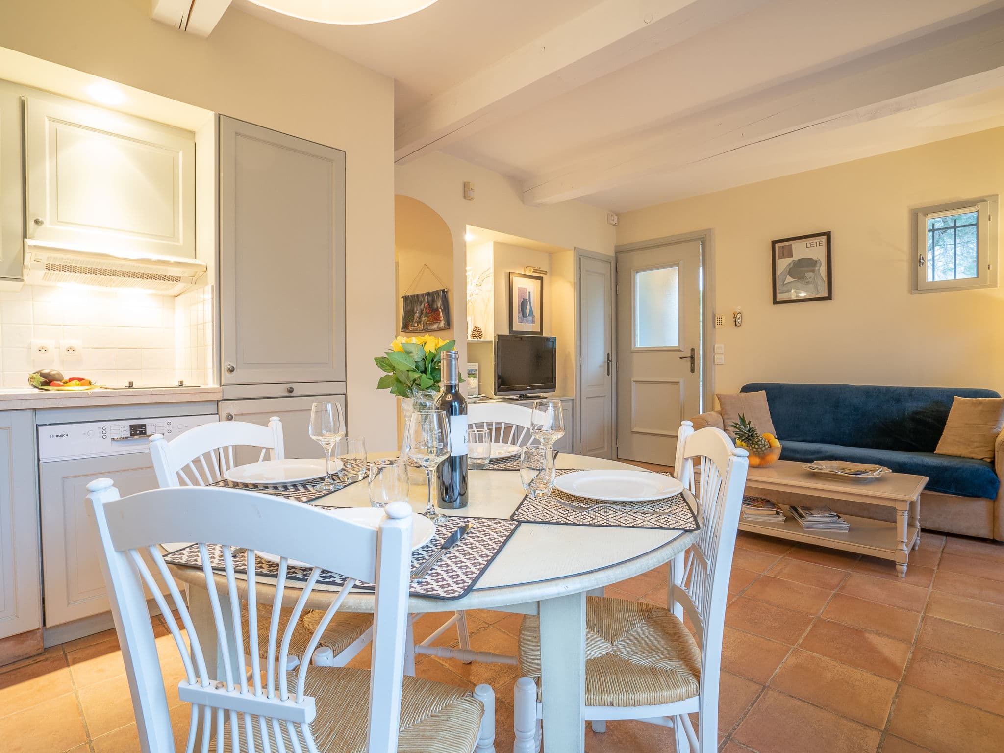 Kitchen / Dining Room
