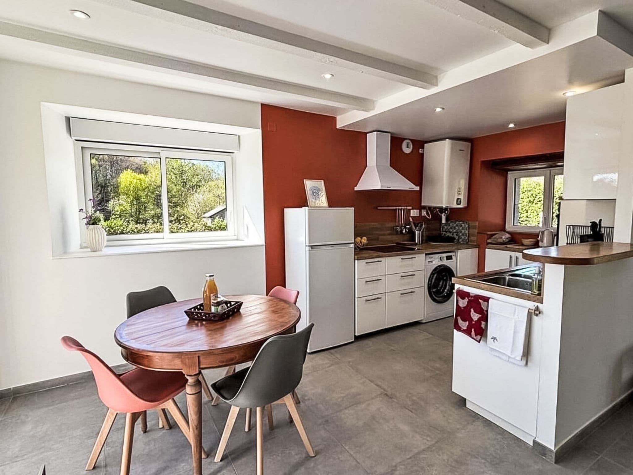 Kitchen / Dining Room