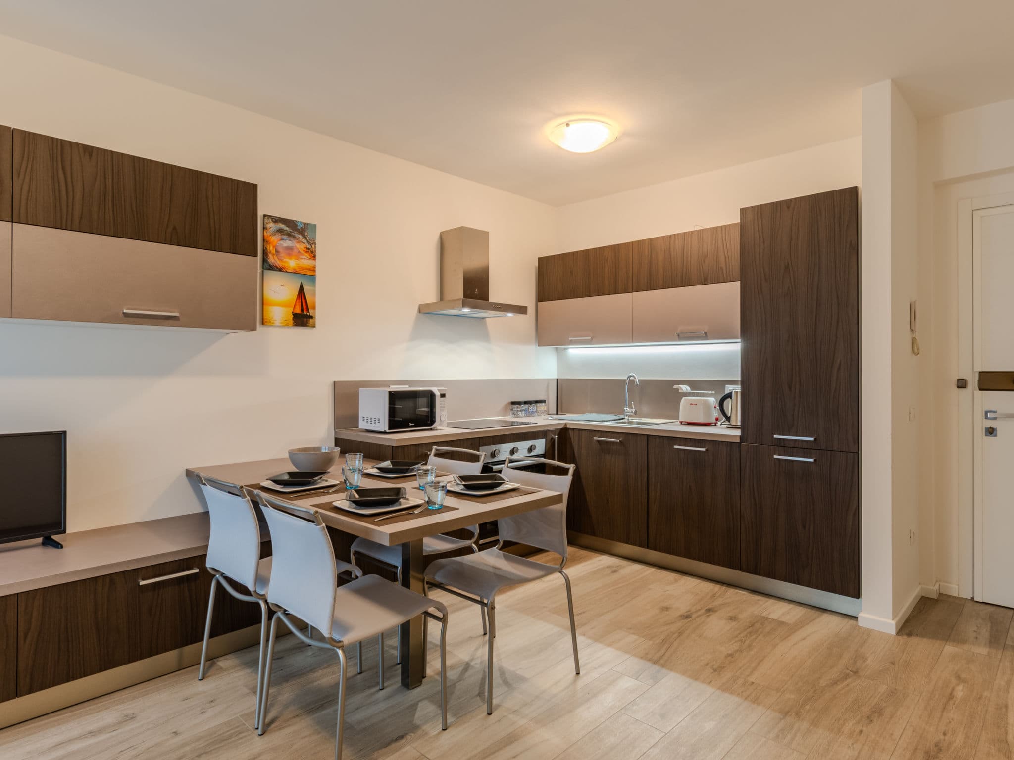 Kitchen / Dining Room