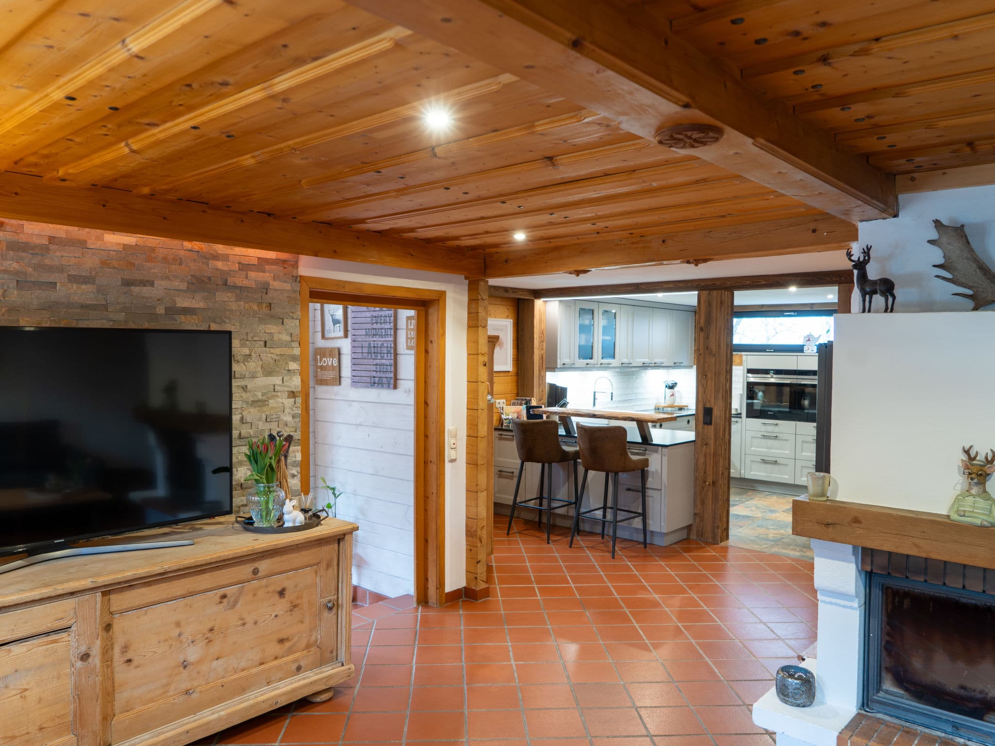 Kitchen / Dining Room