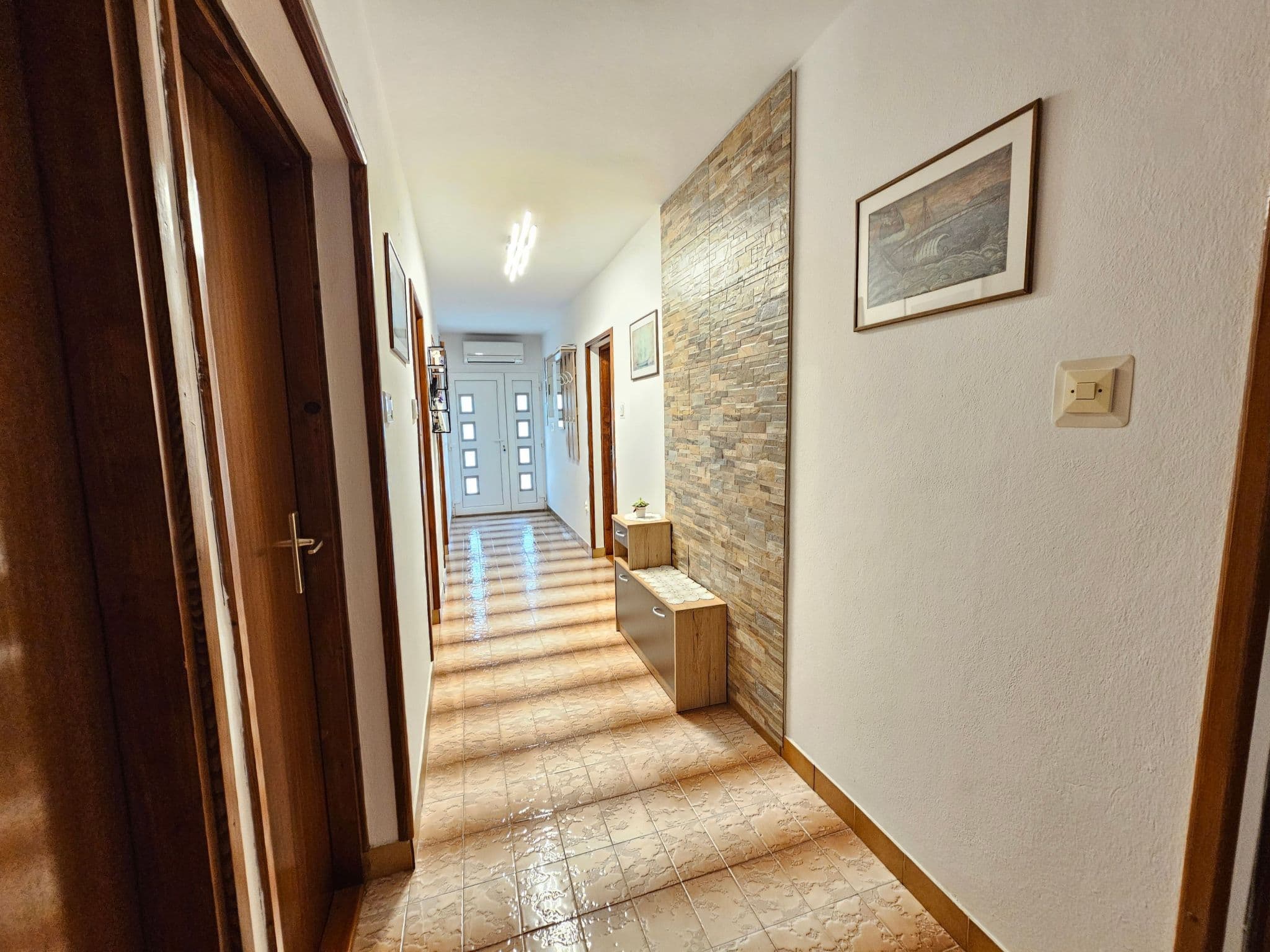 Gallery Image 24