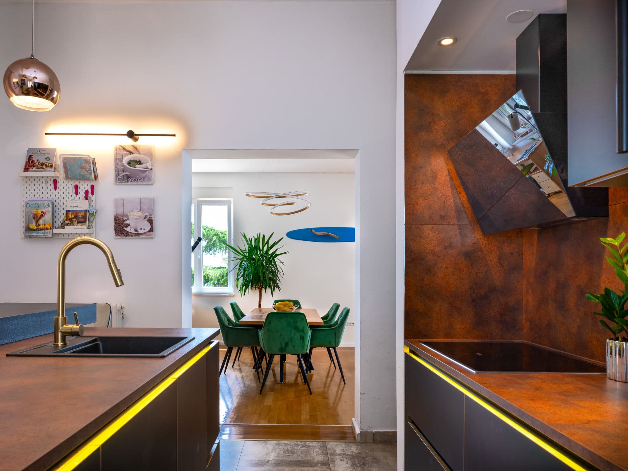 Kitchen / Dining Room