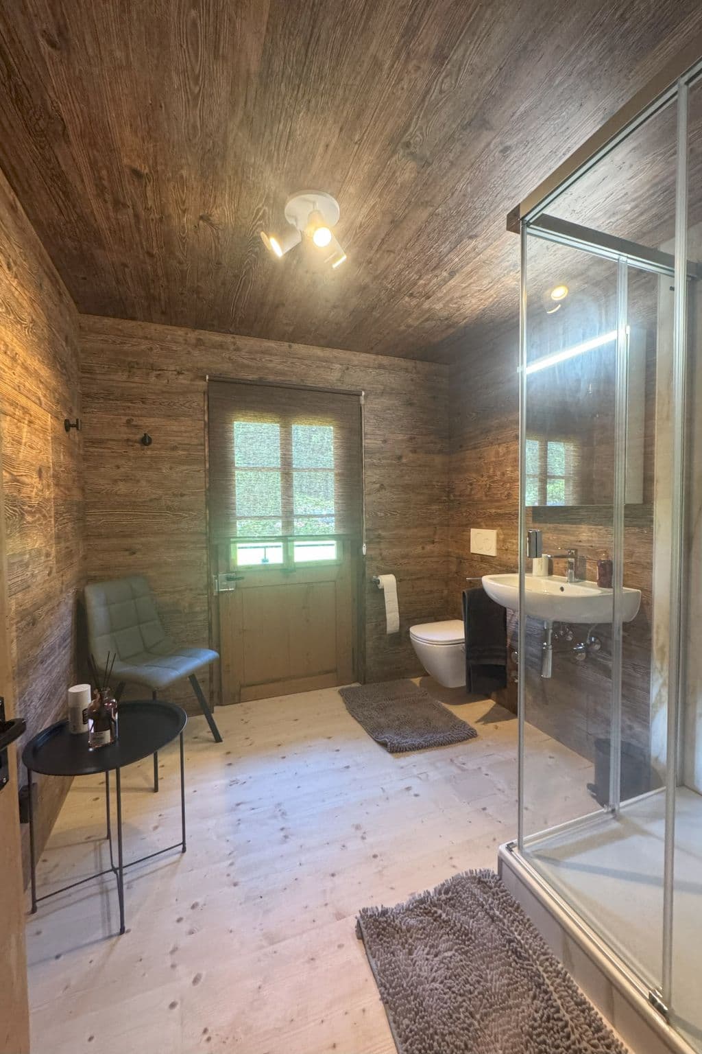 Bathroom / Wellness