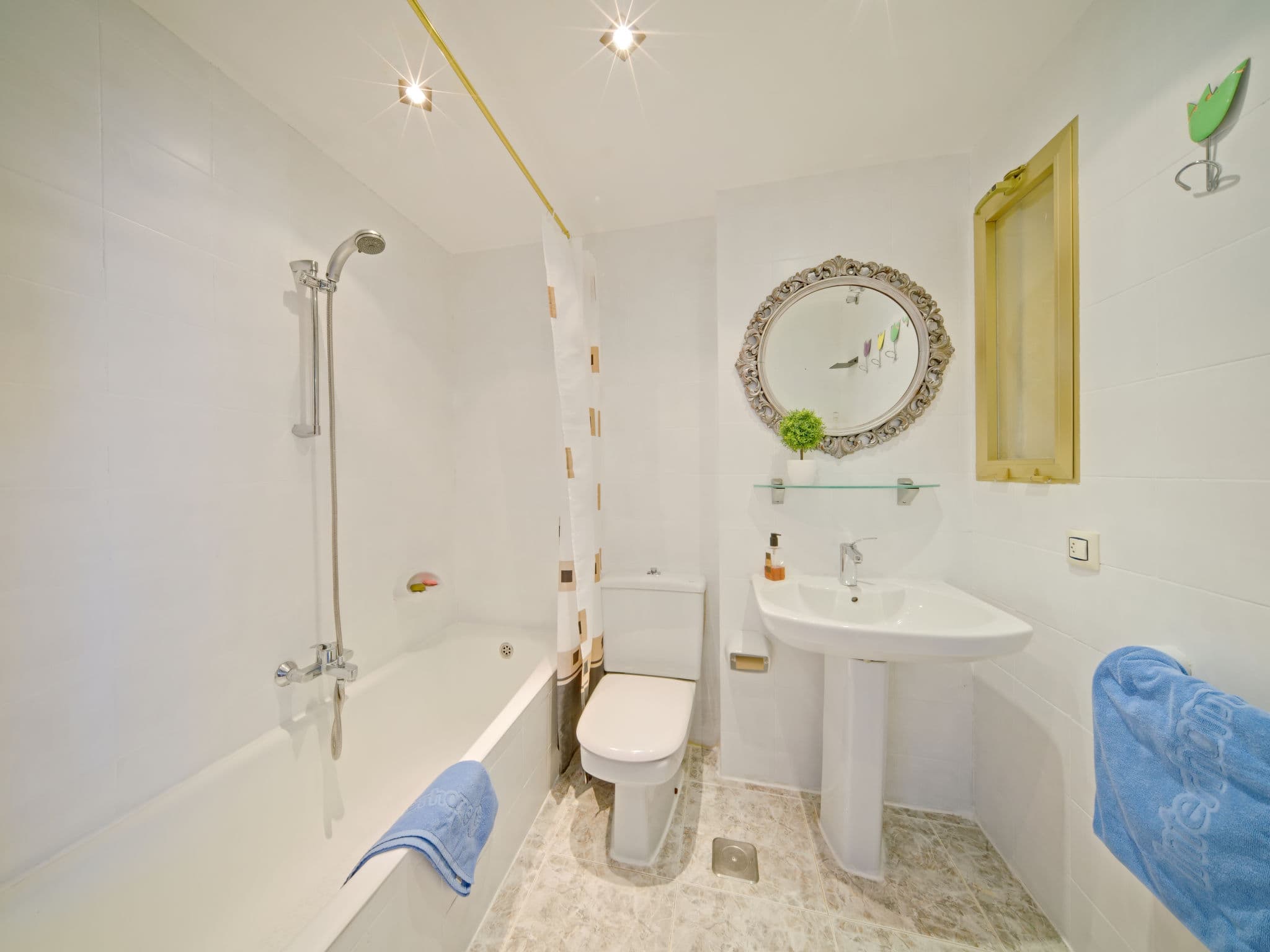 Bathroom / Wellness