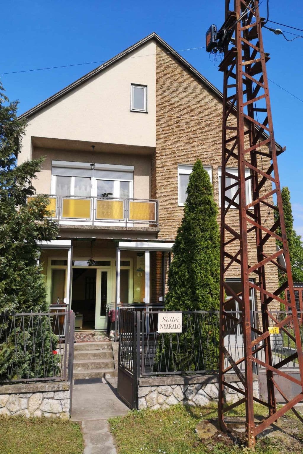 Gallery Image 1