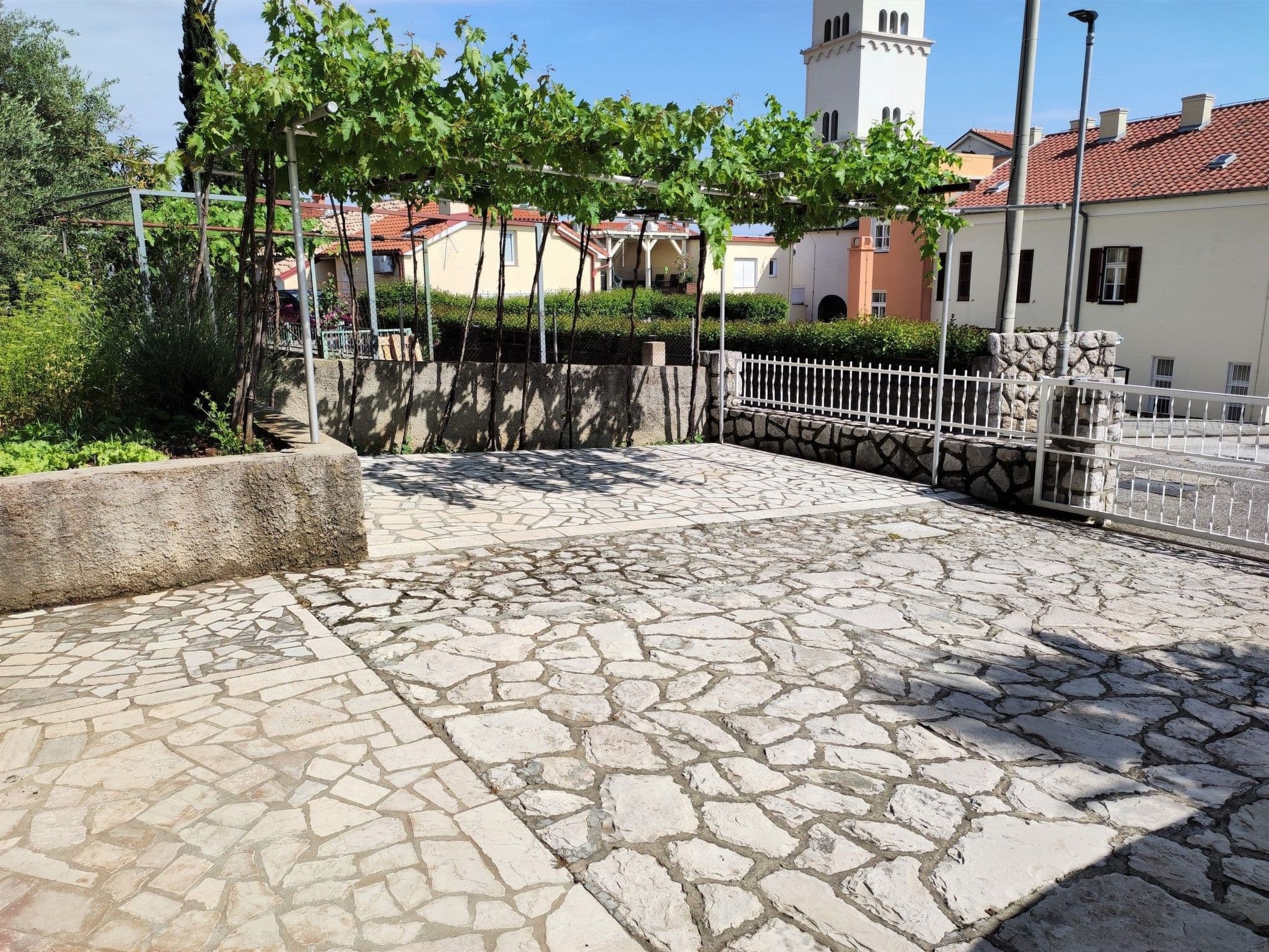 Gallery Image 28