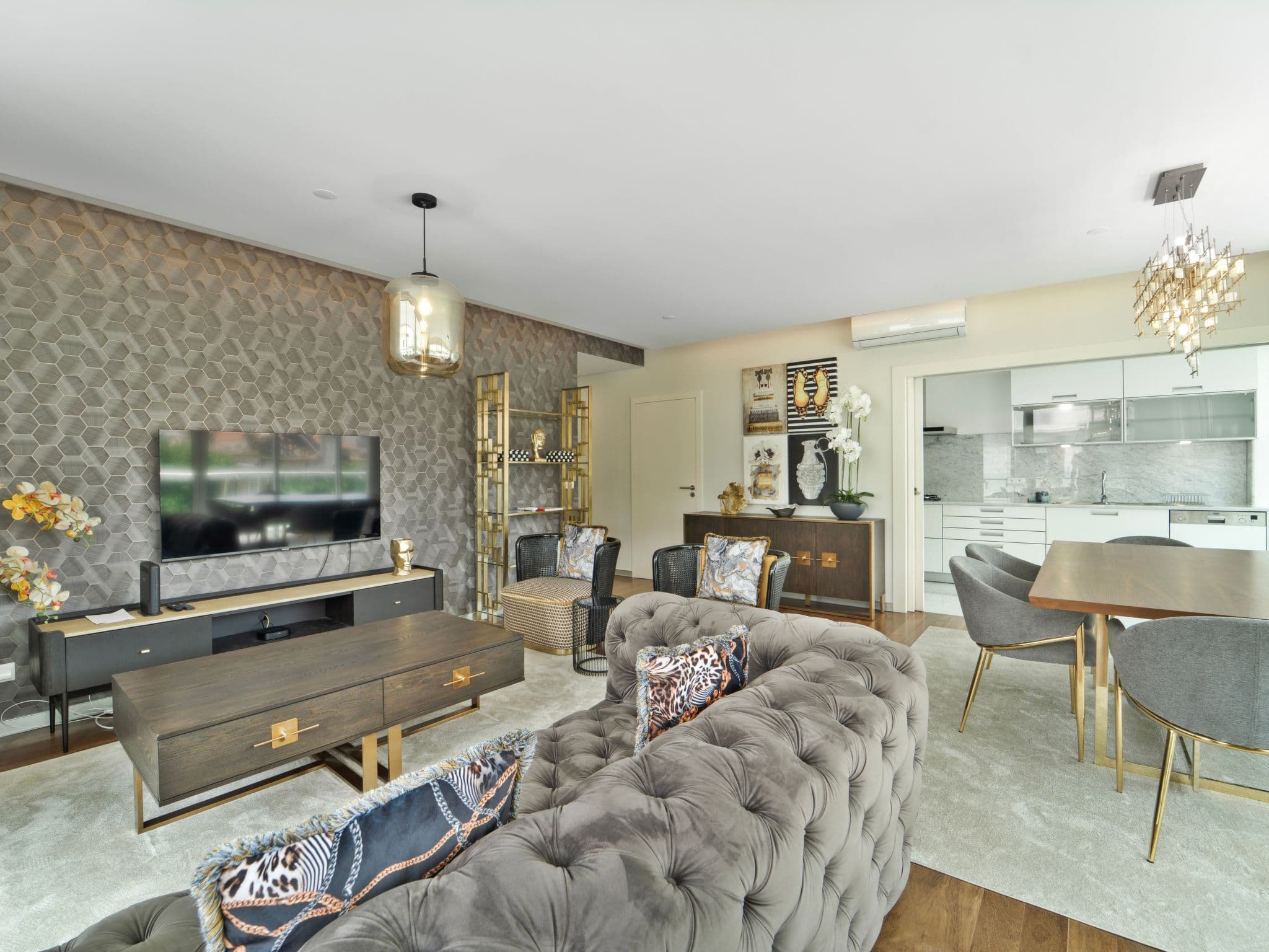 Kitchen / Dining Room