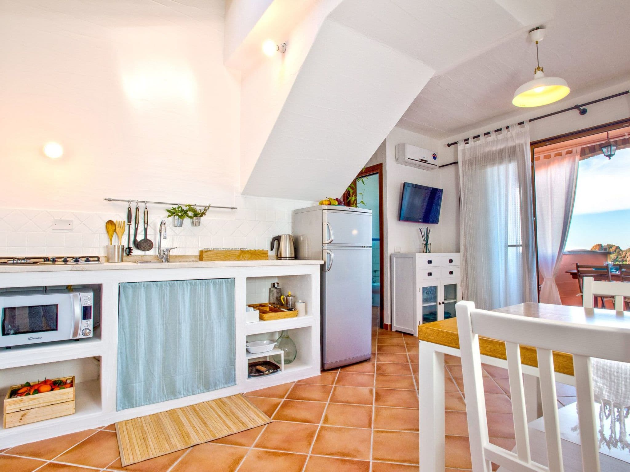 Kitchen / Dining Room