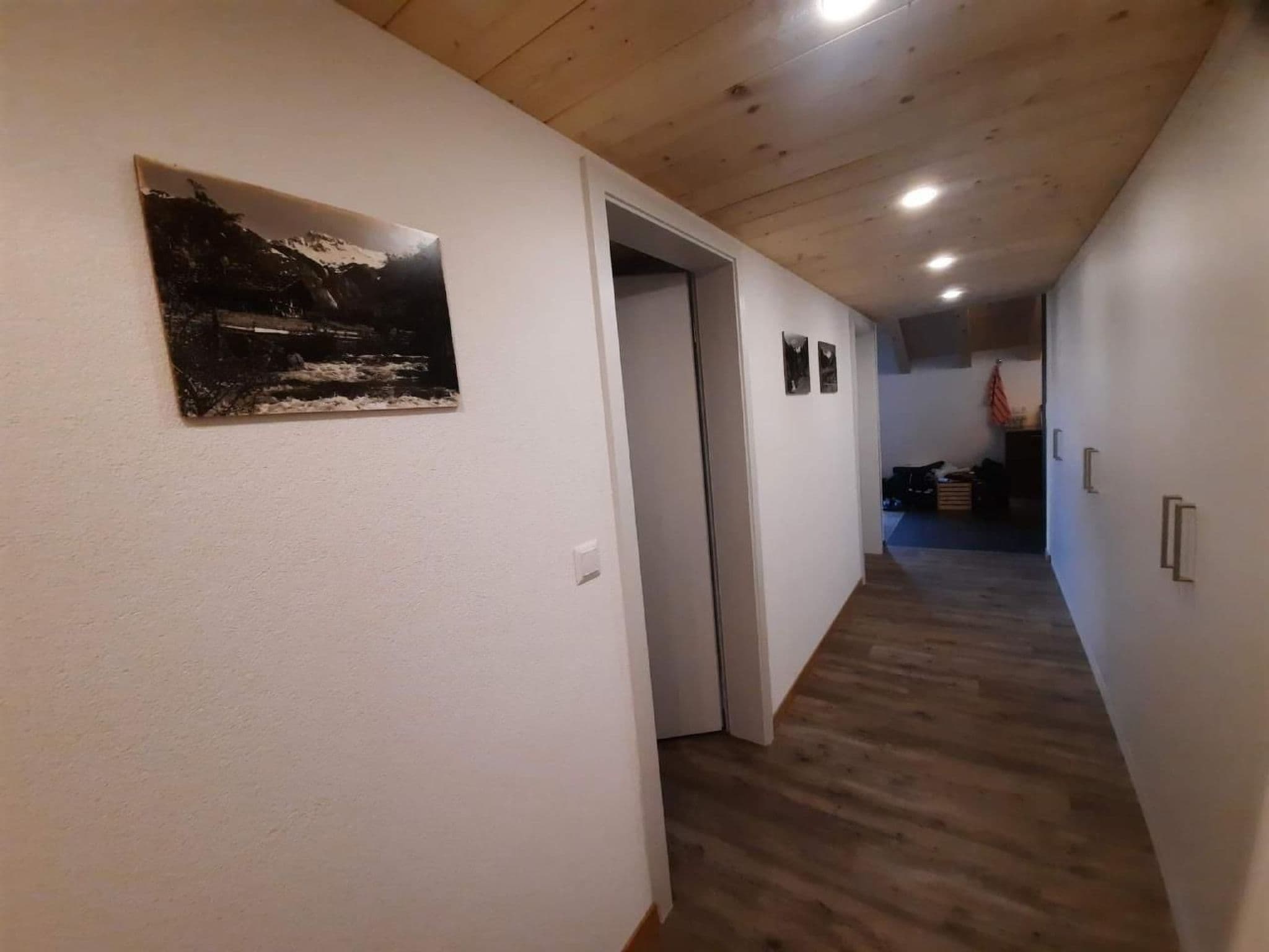 Gallery Image 16