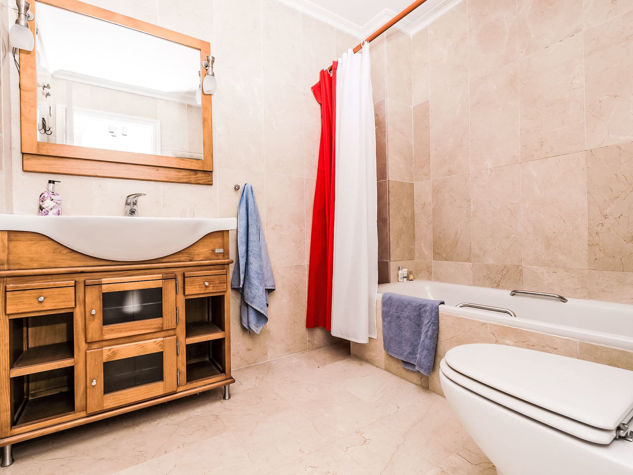 Bathroom / Wellness