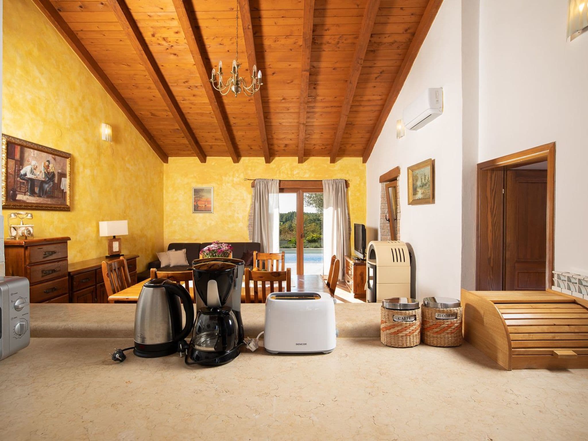 Kitchen / Dining Room