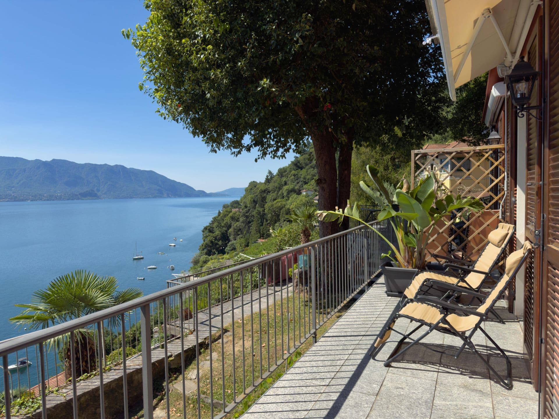 Smeraldo Zimmer Villa Angelina mit Terrasse mit Seeblick Lago Maggiore See