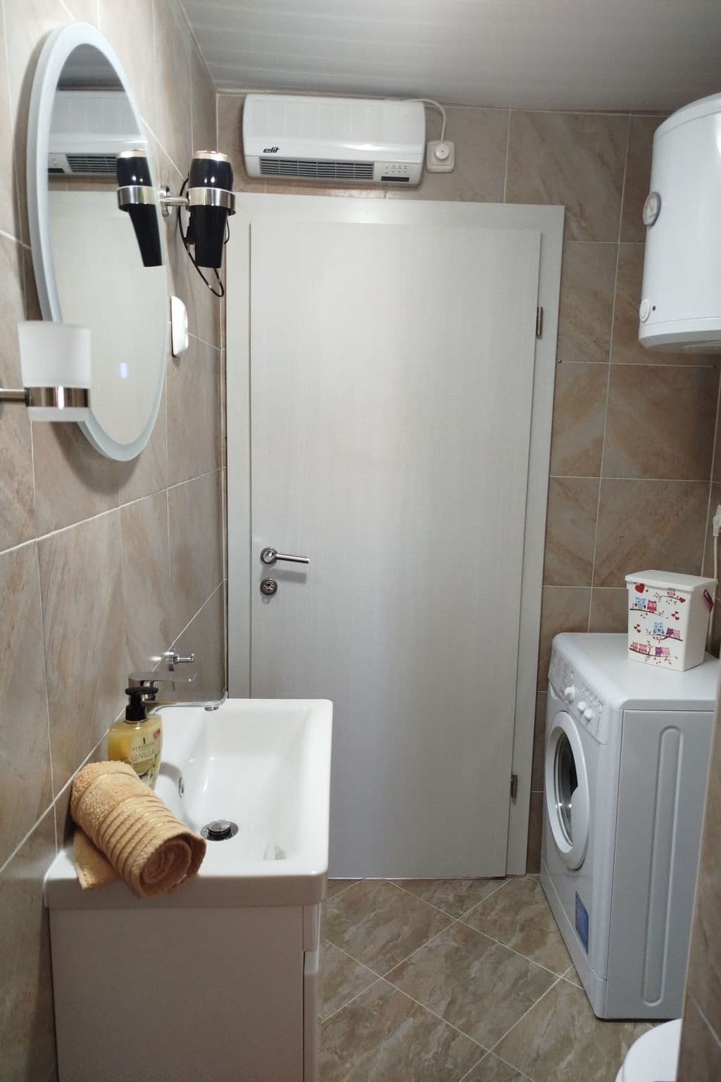 Gallery Image 13
