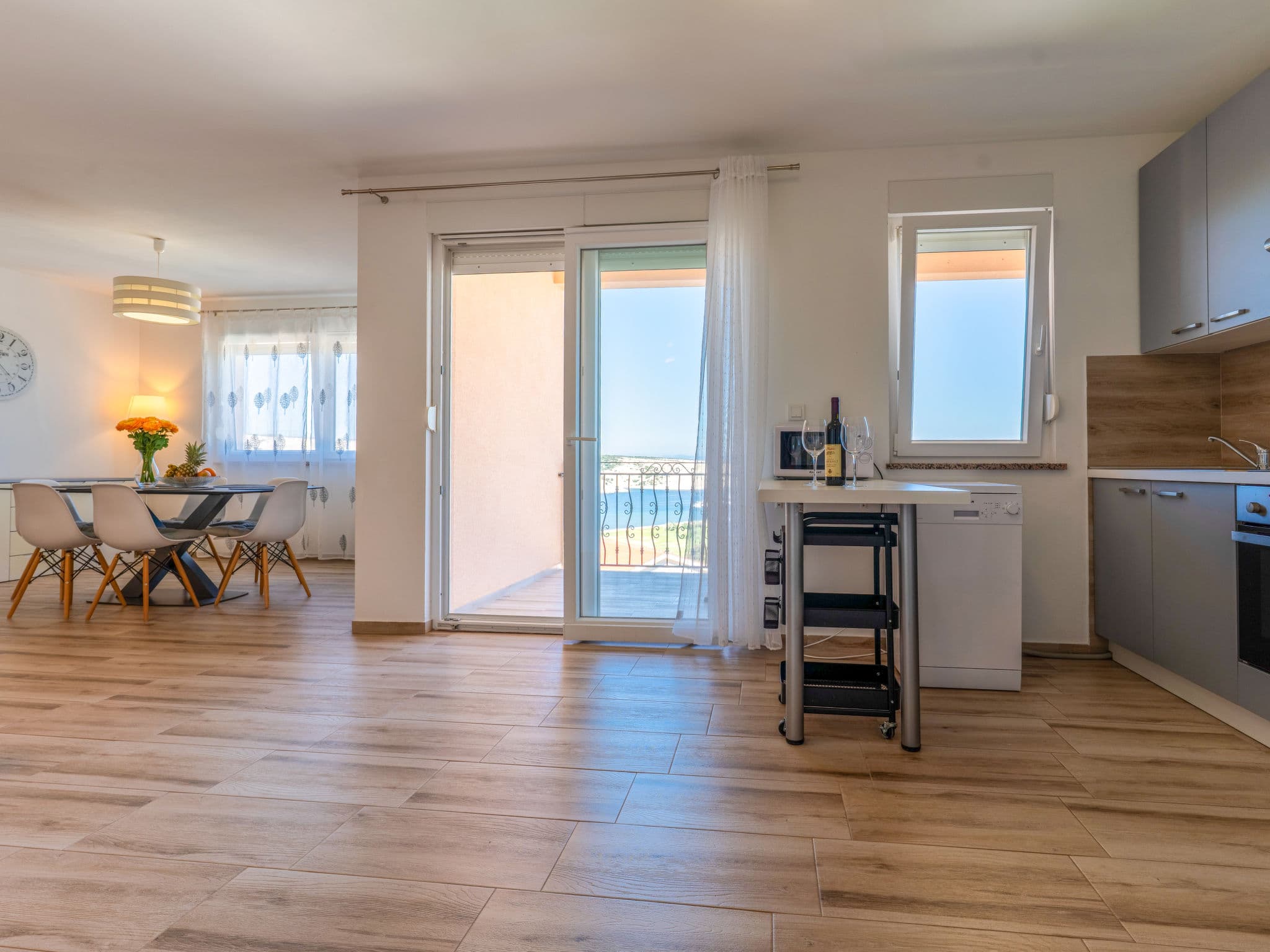 Kitchen / Dining Room