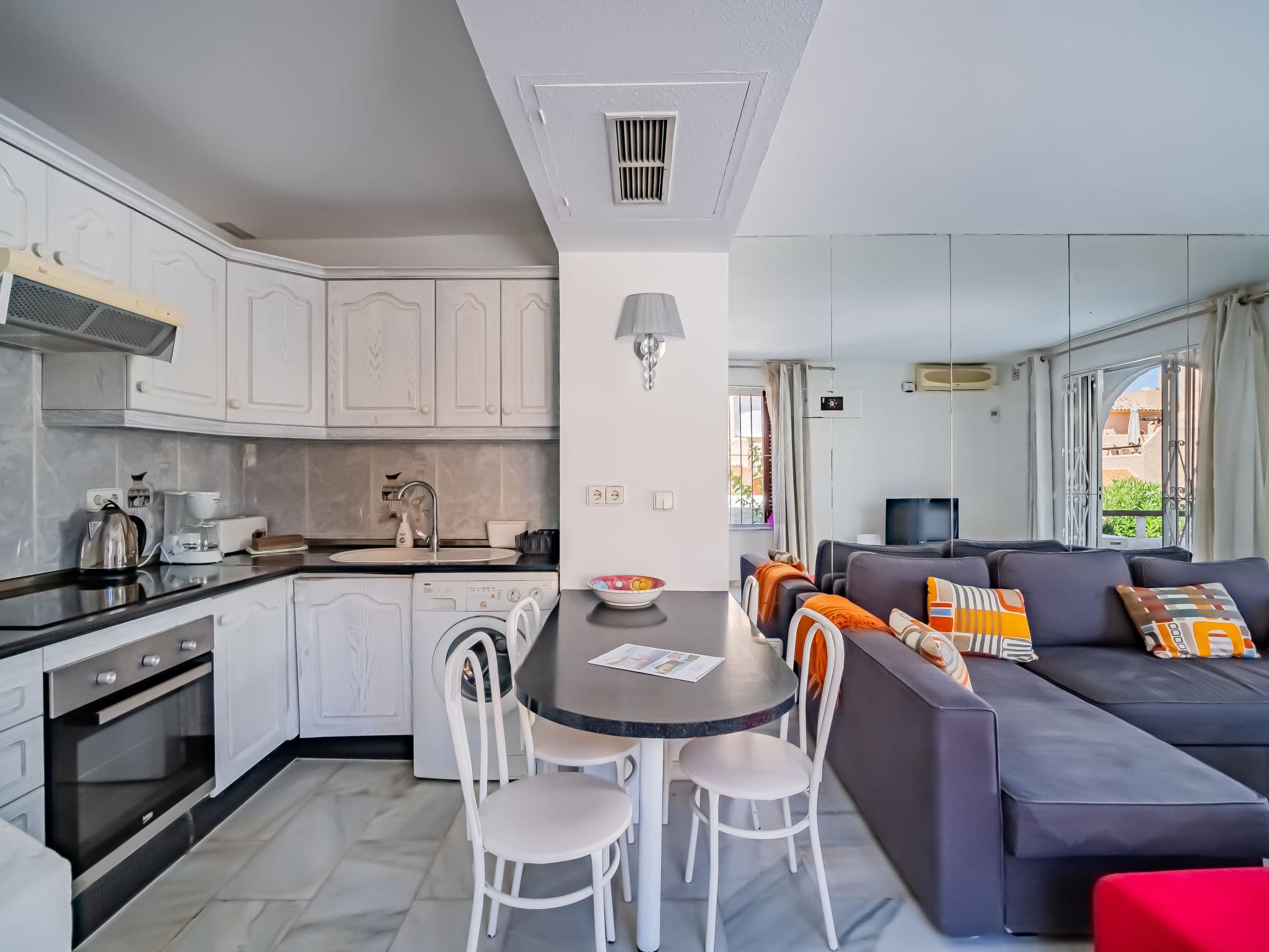 Kitchen / Dining Room