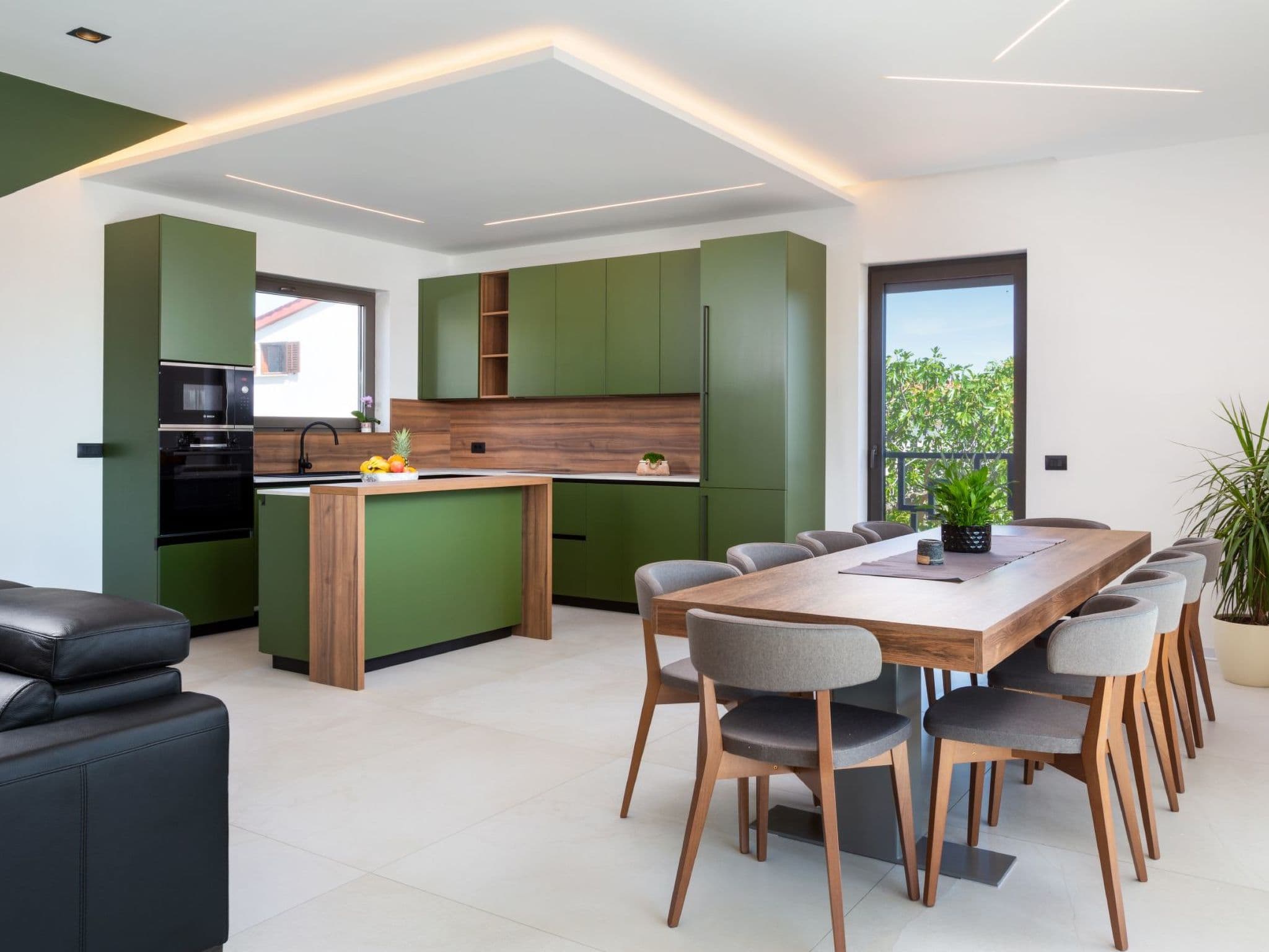 Kitchen / Dining Room