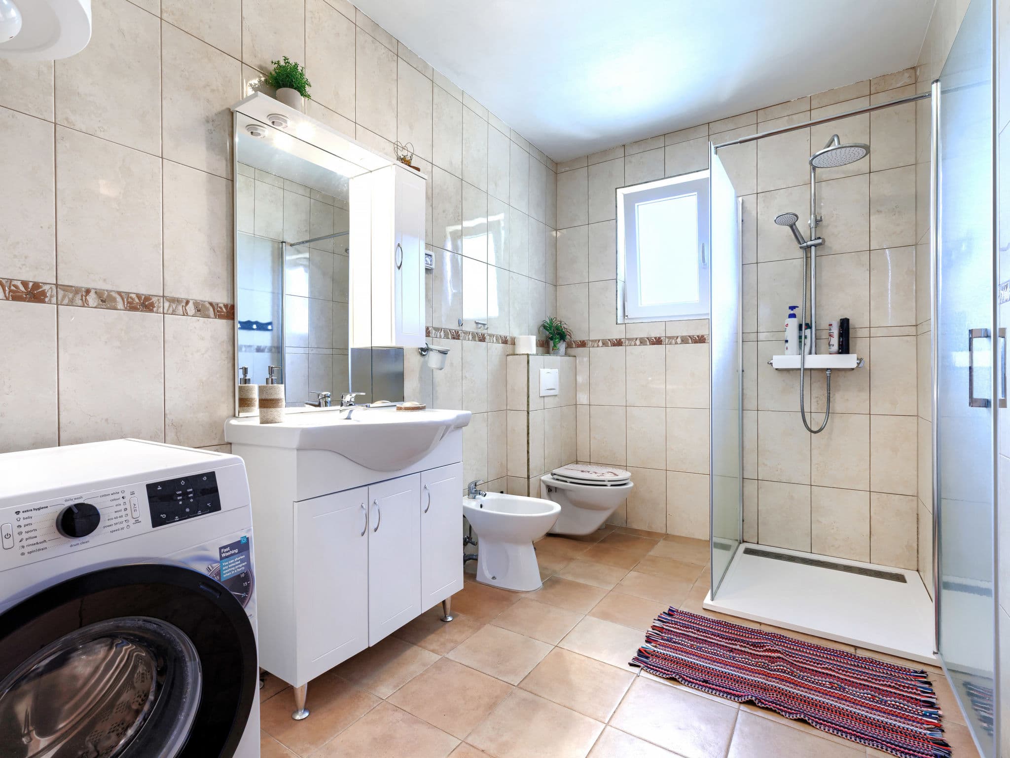 Bathroom / Wellness