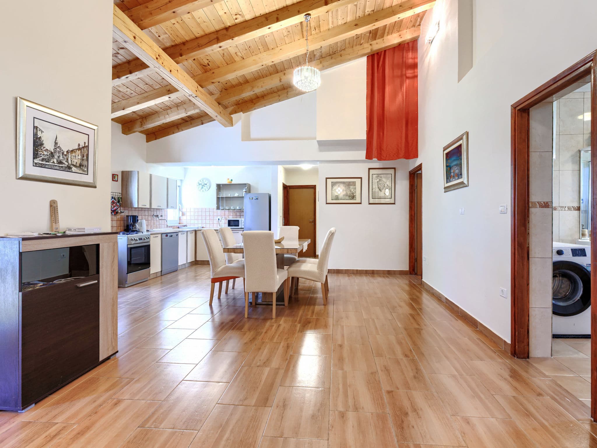 Kitchen / Dining Room