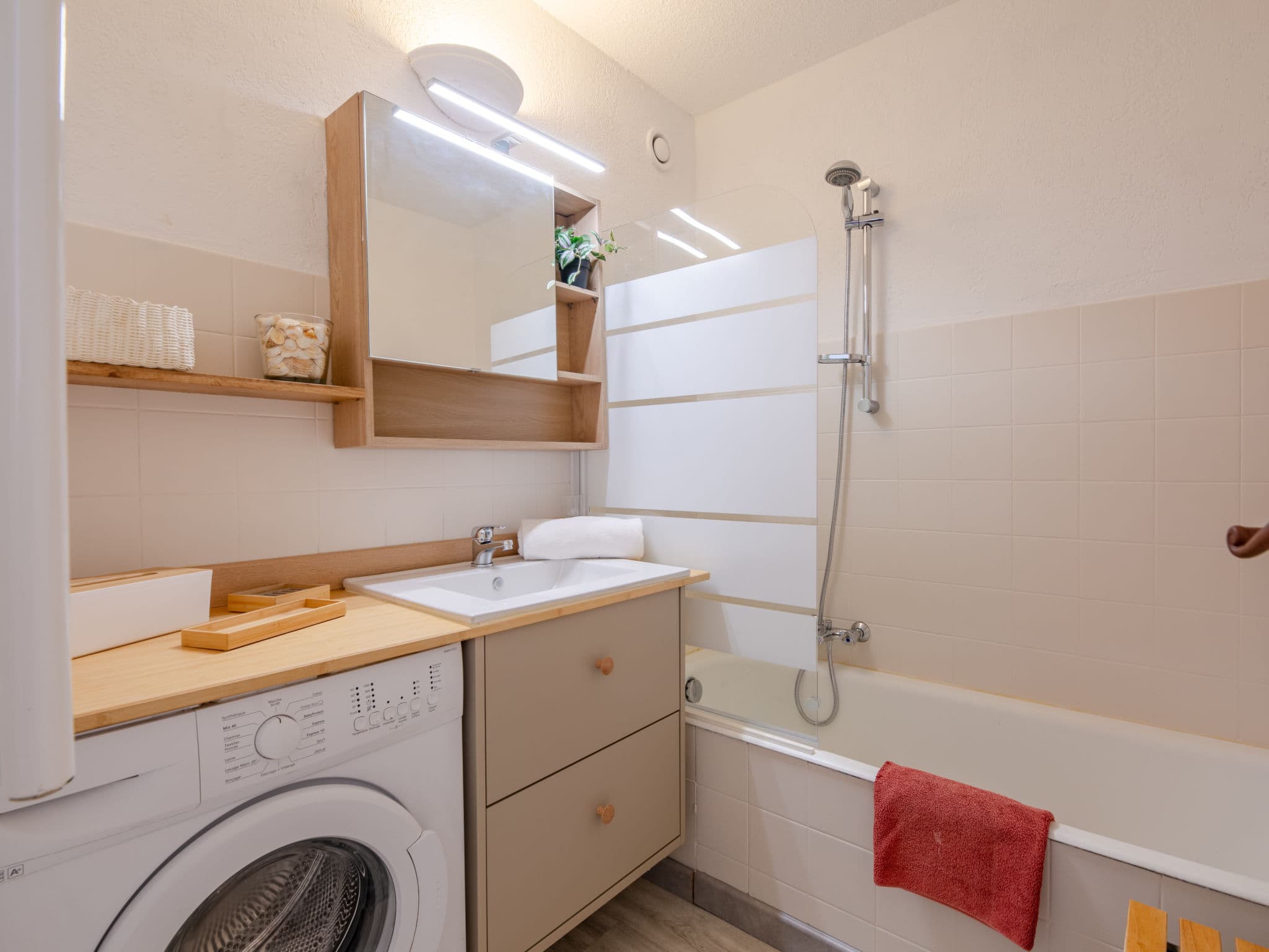 Bathroom / Wellness