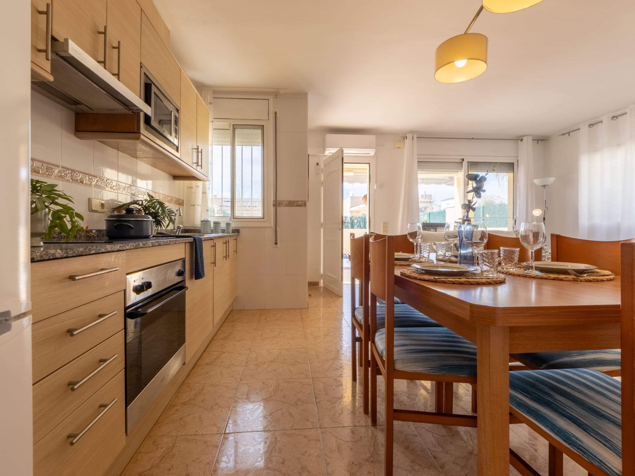 Kitchen / Dining Room