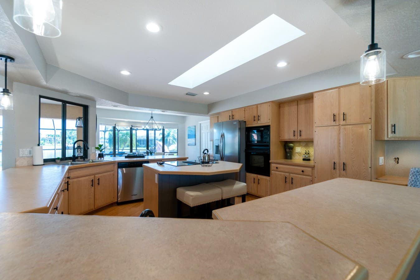 12 530 Medici Ct-30.jpg