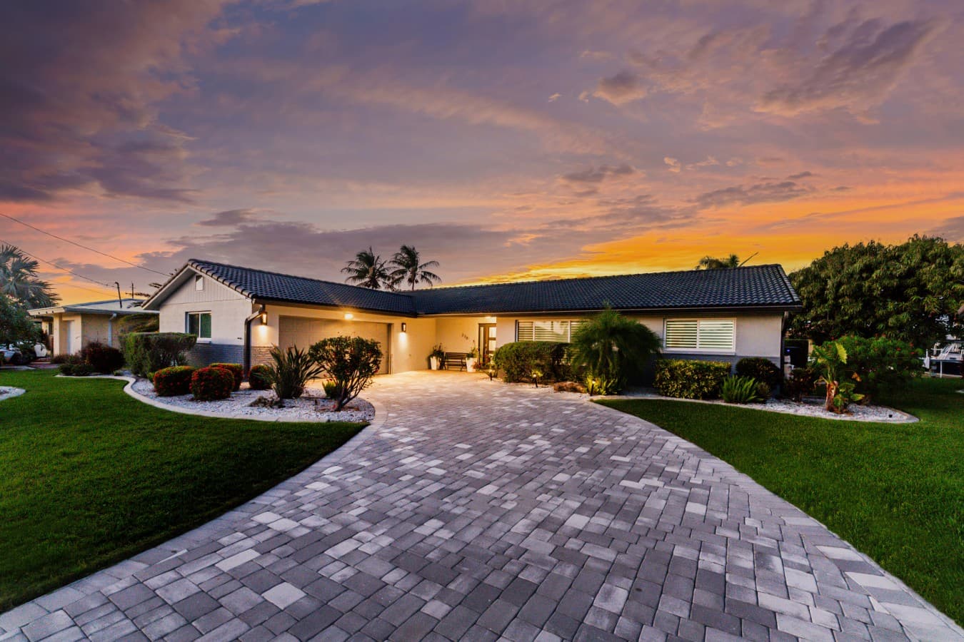 03 270 Delido Ct Twilight-1.jpg