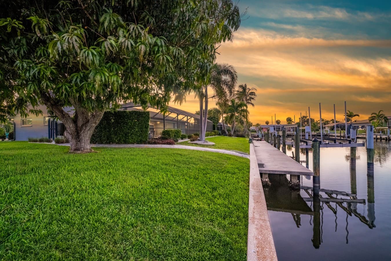 05 270 Delido Ct Twilight-12.jpg