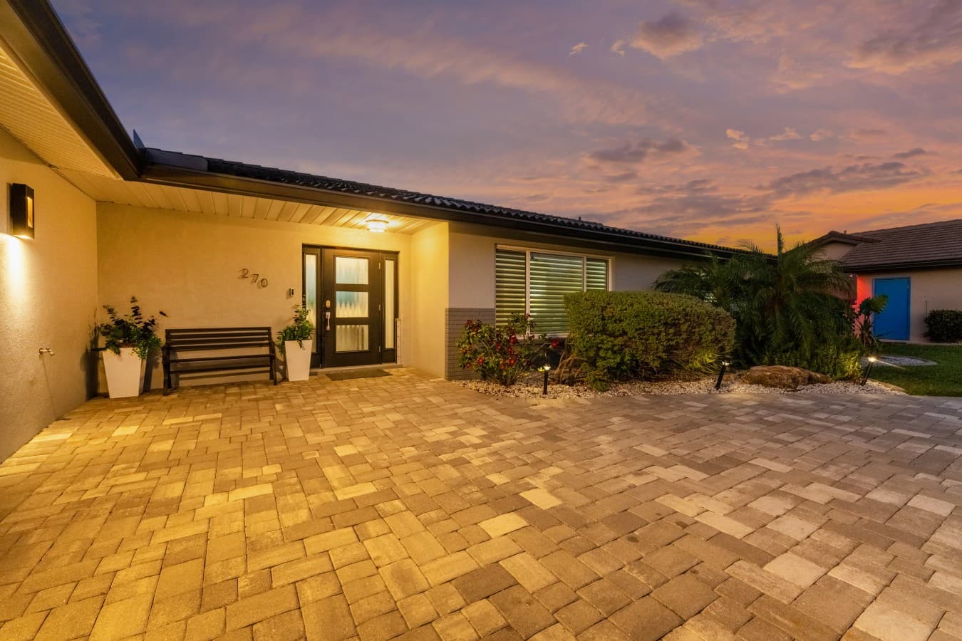 06 270 Delido Ct Twilight-2.jpg