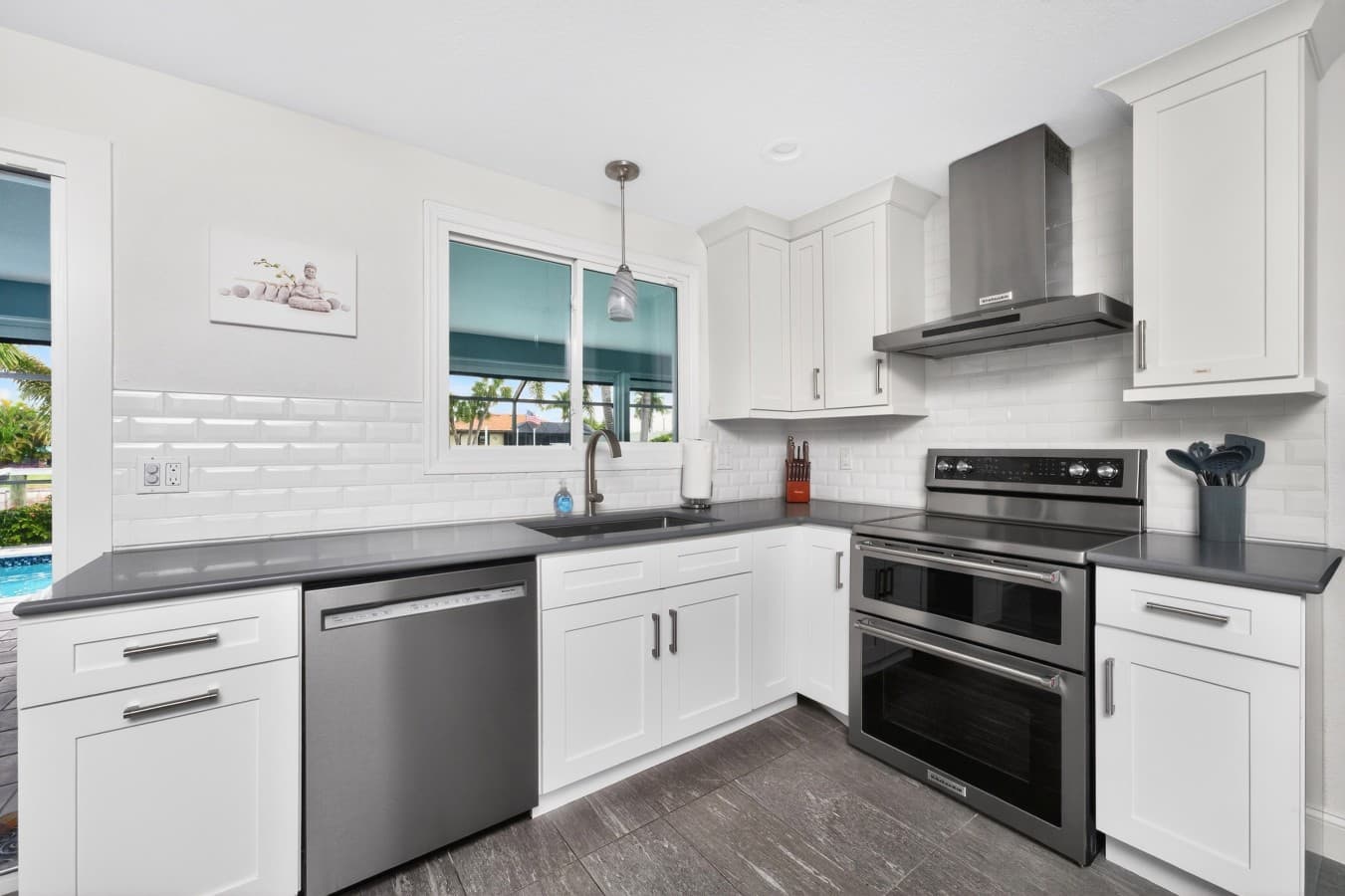 11 270 Delido Court-6.jpg