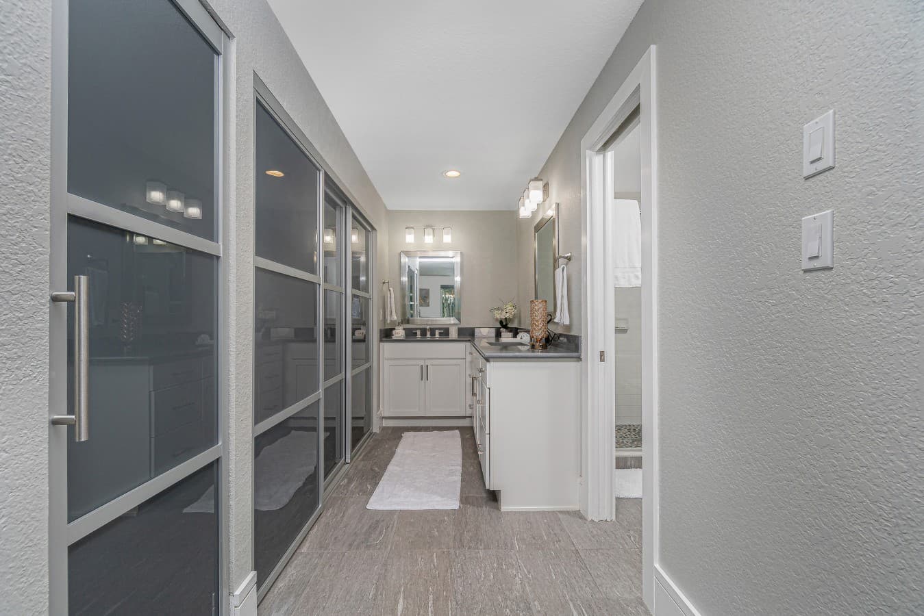 16 270 Delido Ct-35.jpg