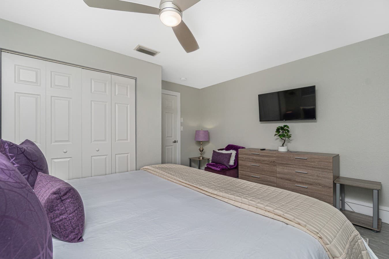 23 270 Delido Ct-30.jpg