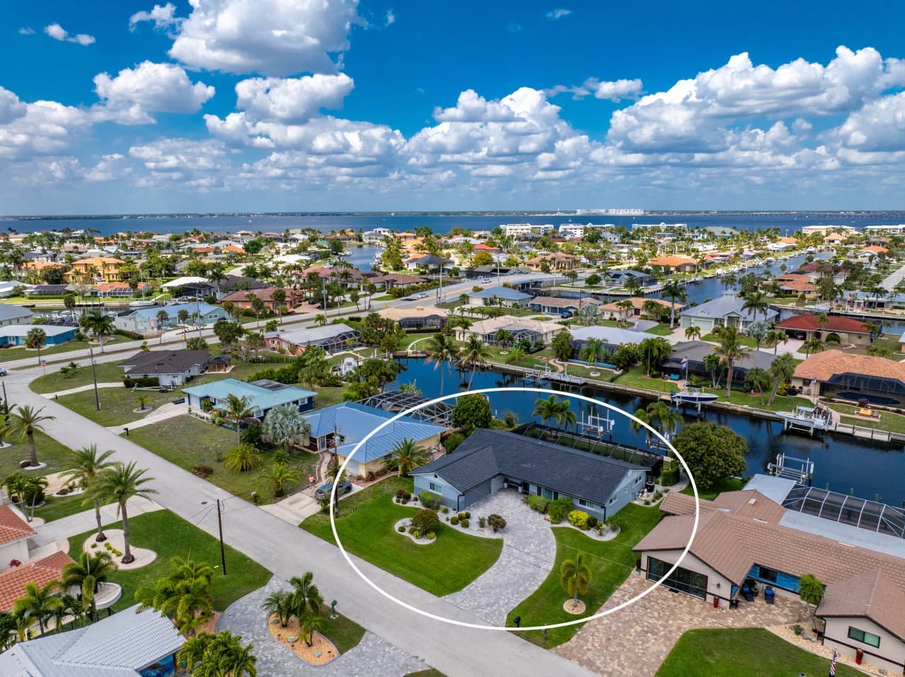 34 270 Delido Court-54 w line.jpg