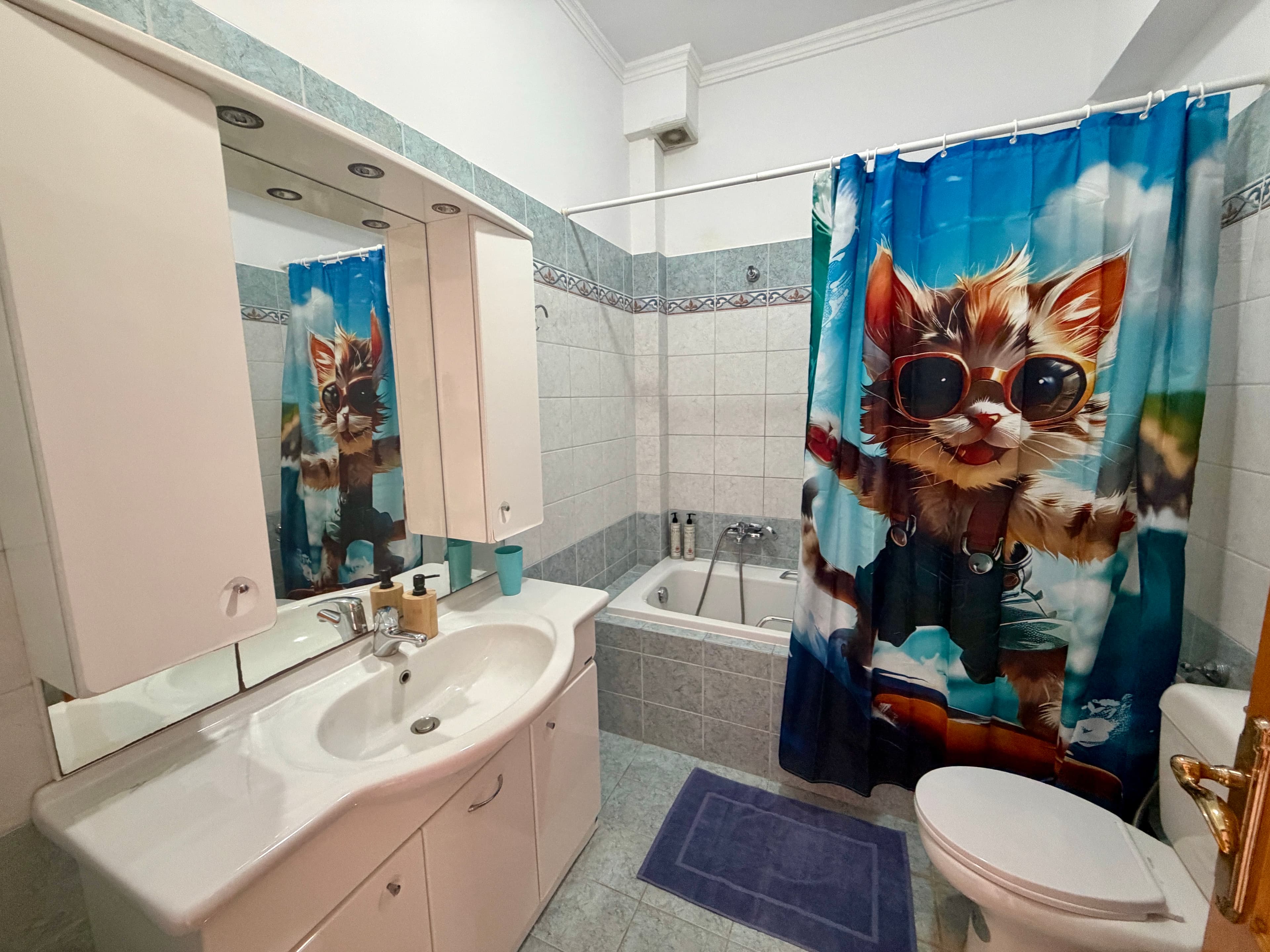 Upstairs bathroom