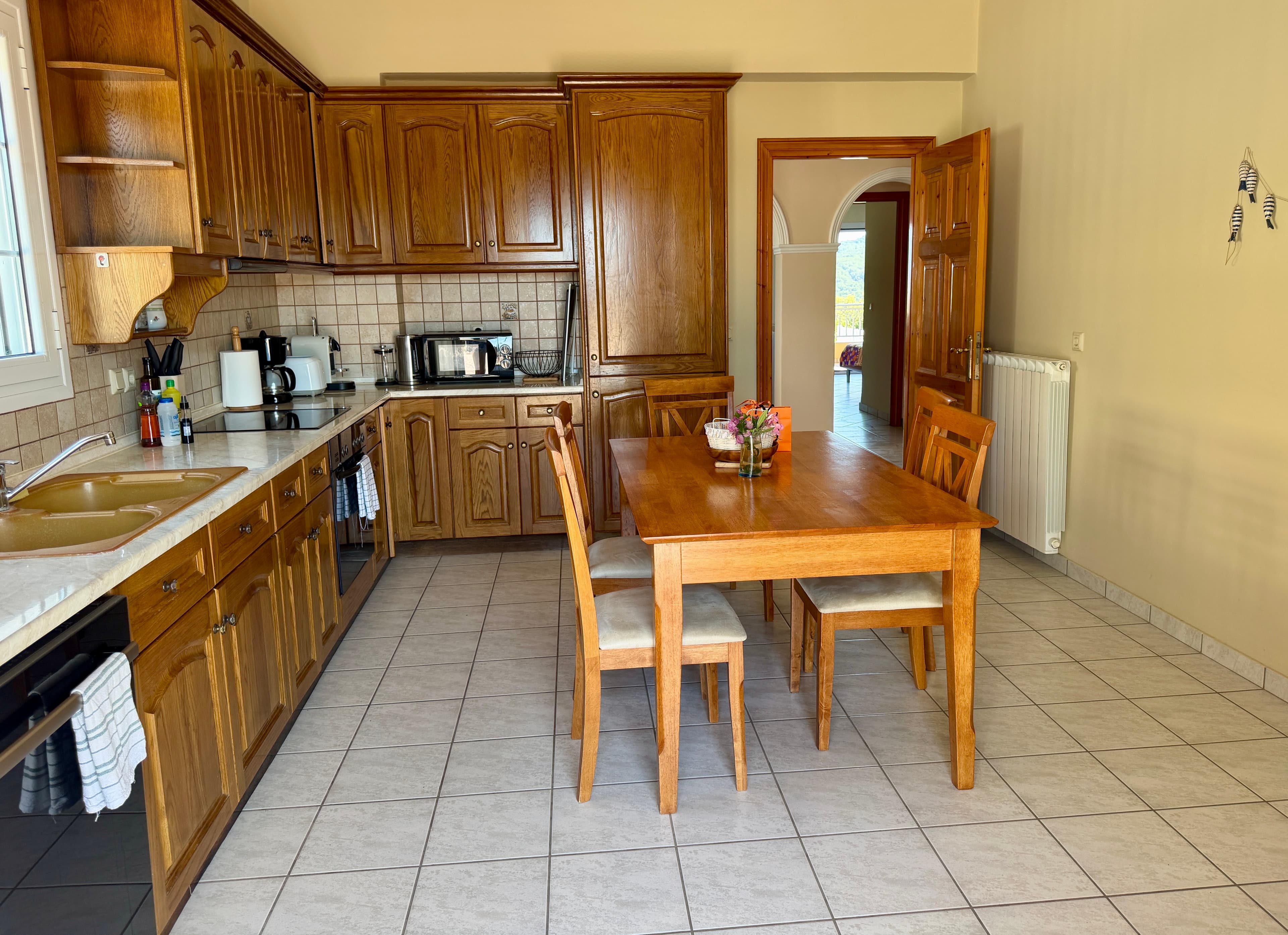 Fully equipped kitchen