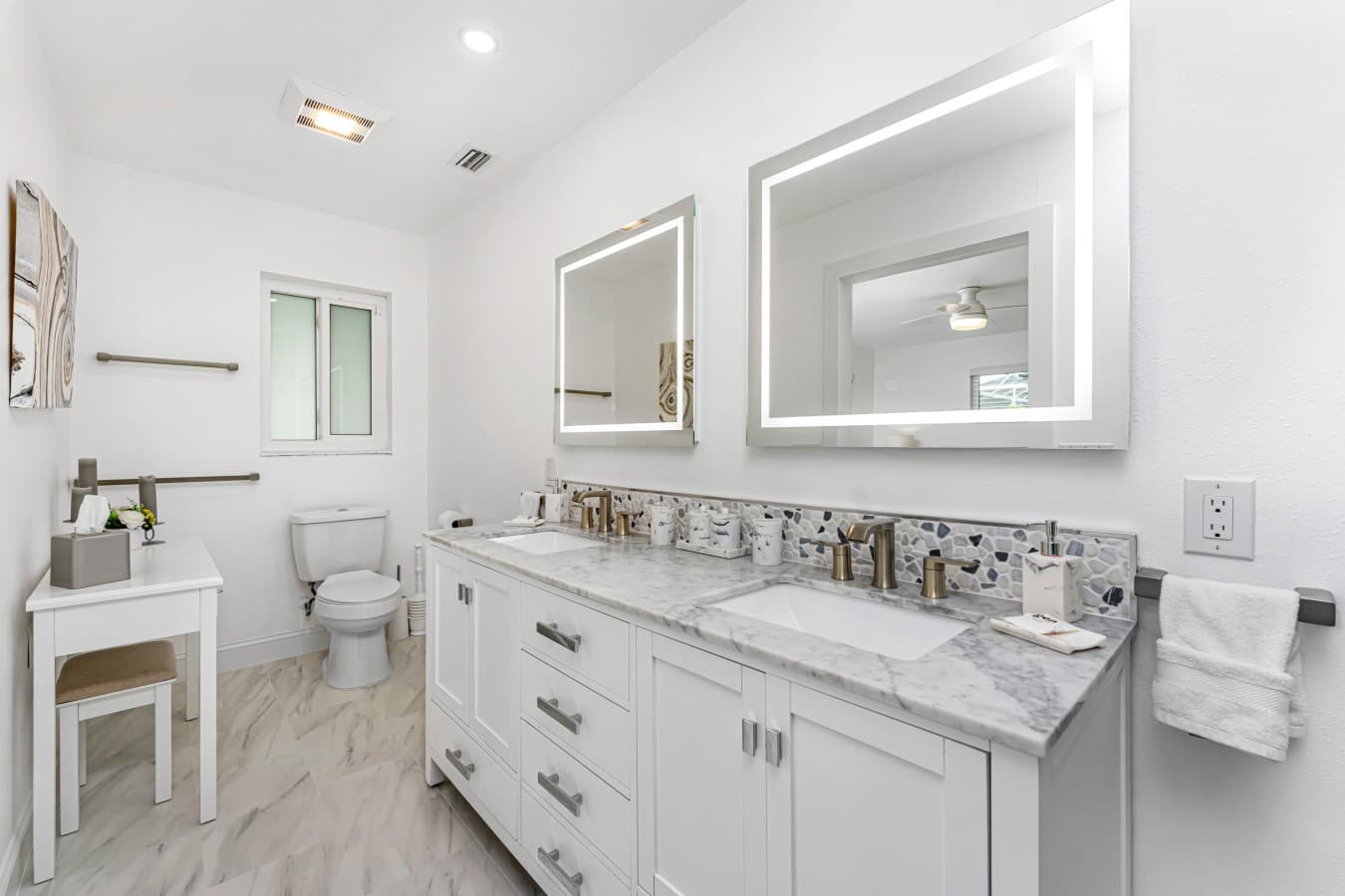 15 440 Capri Isles Ct-45.jpg