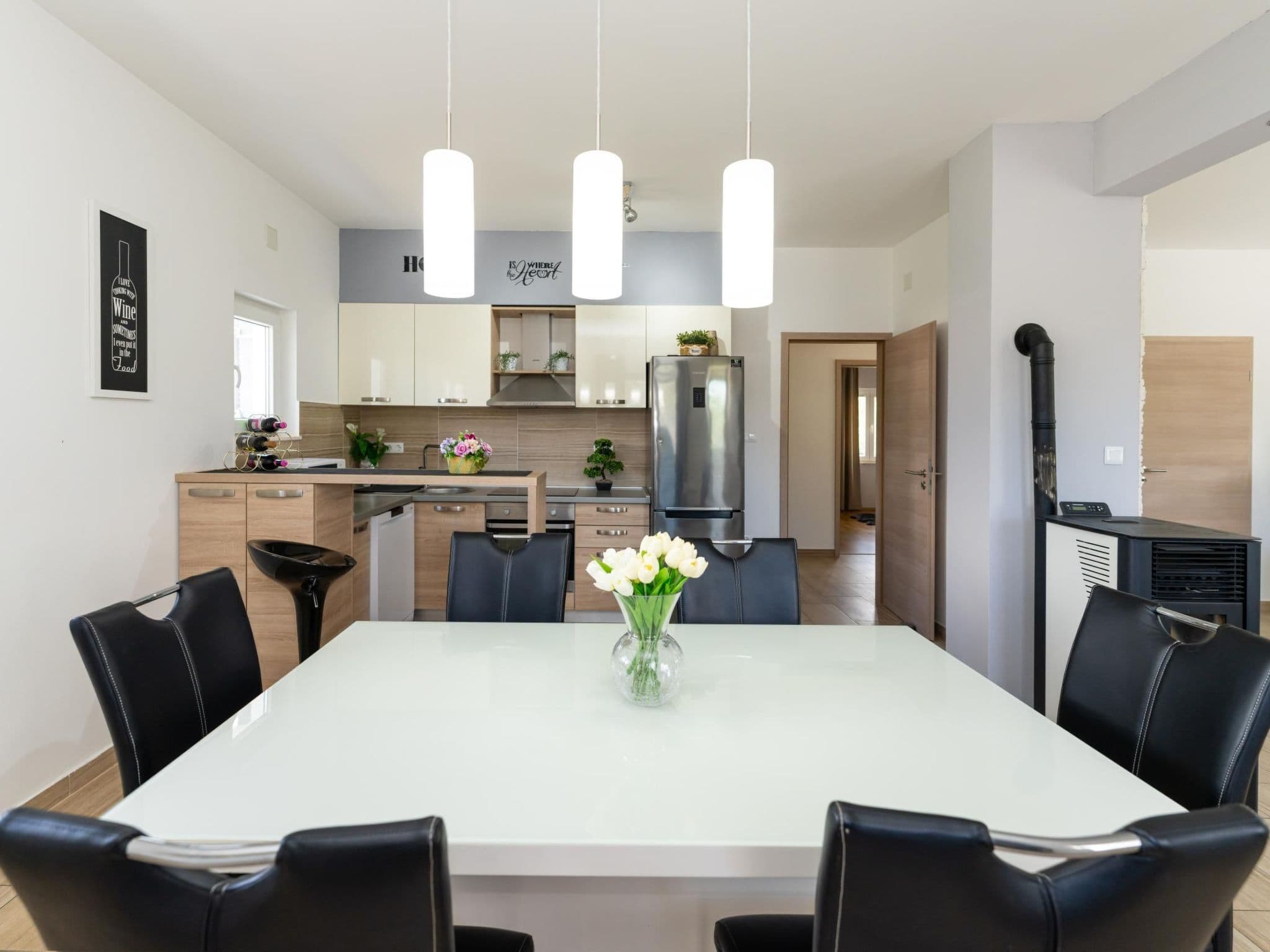 Kitchen / Dining Room