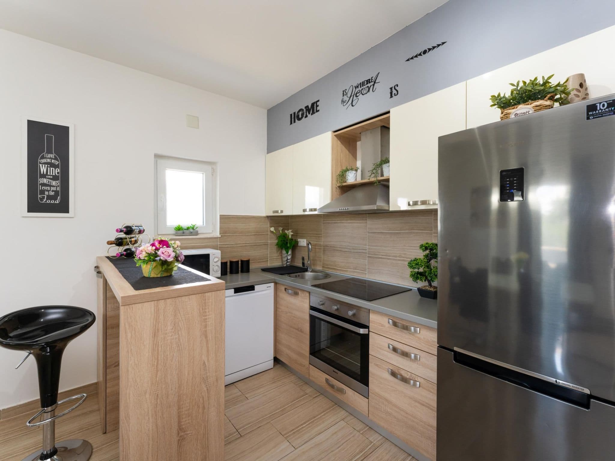 Kitchen / Dining Room