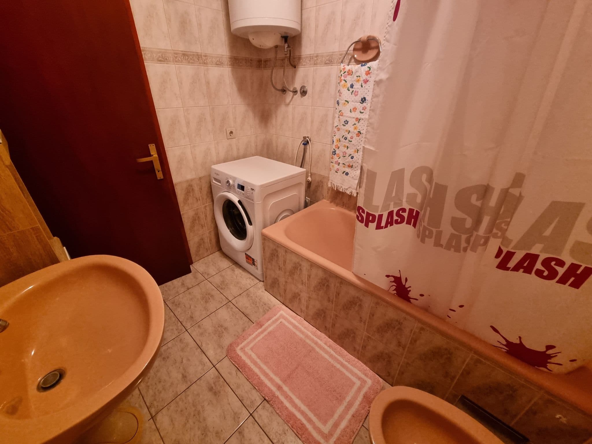 Gallery Image 14