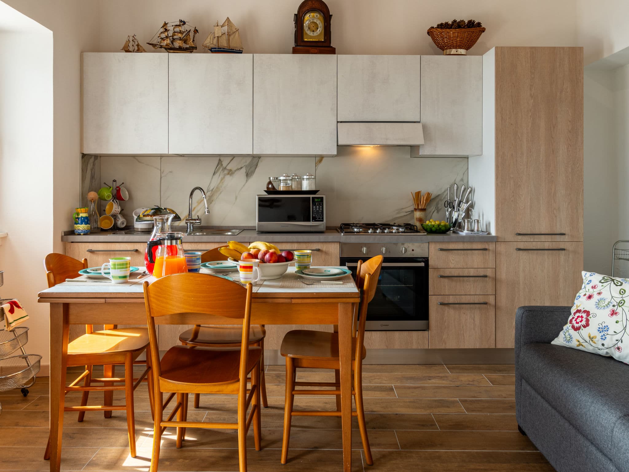 Kitchen / Dining Room
