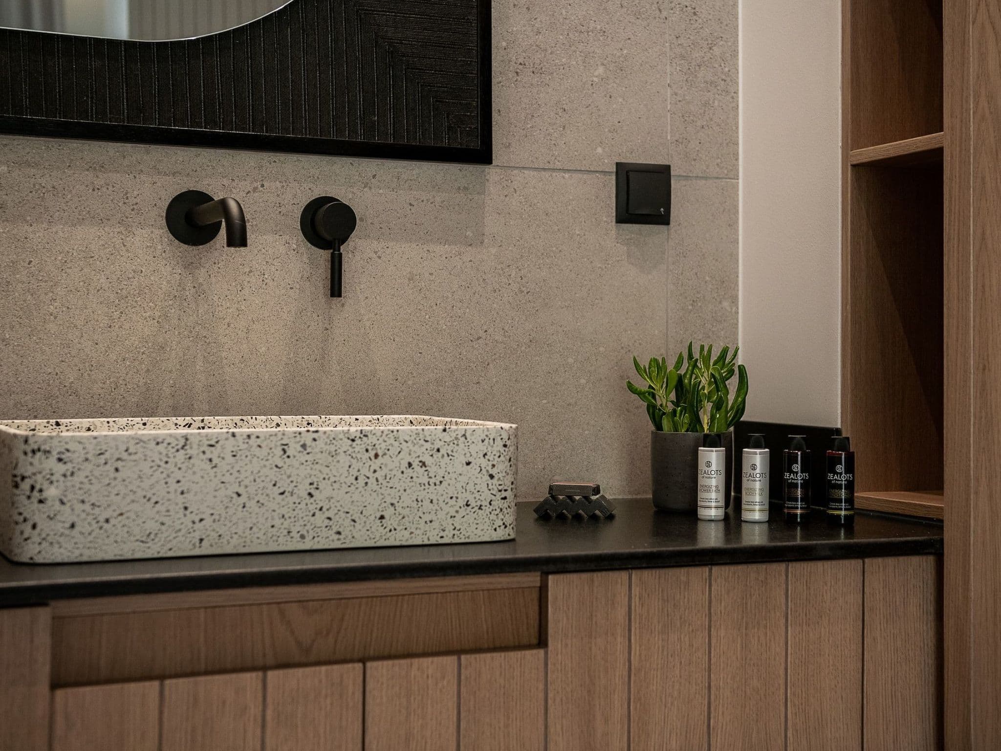 Bathroom / Wellness