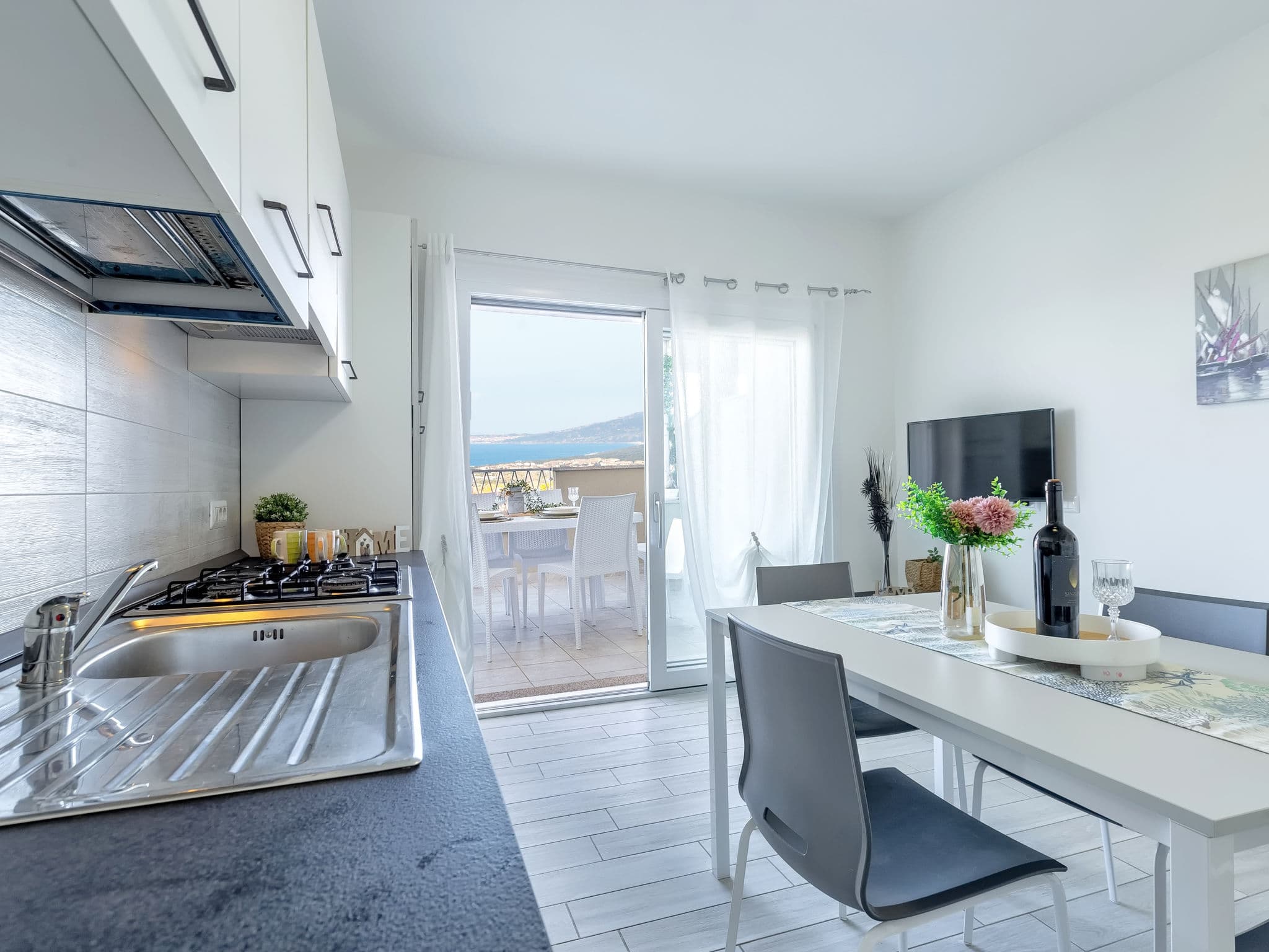 Kitchen / Dining Room
