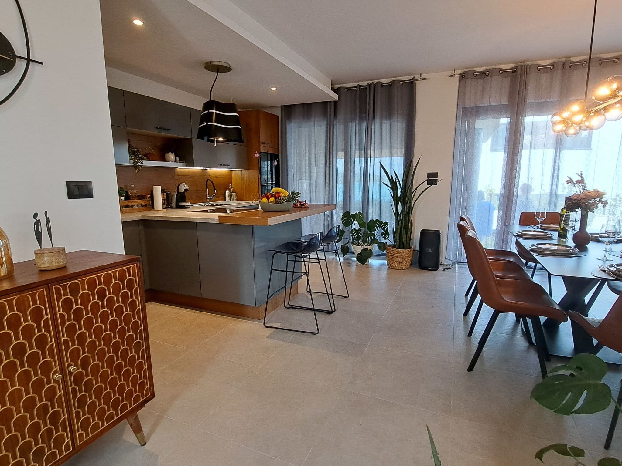 Kitchen / Dining Room