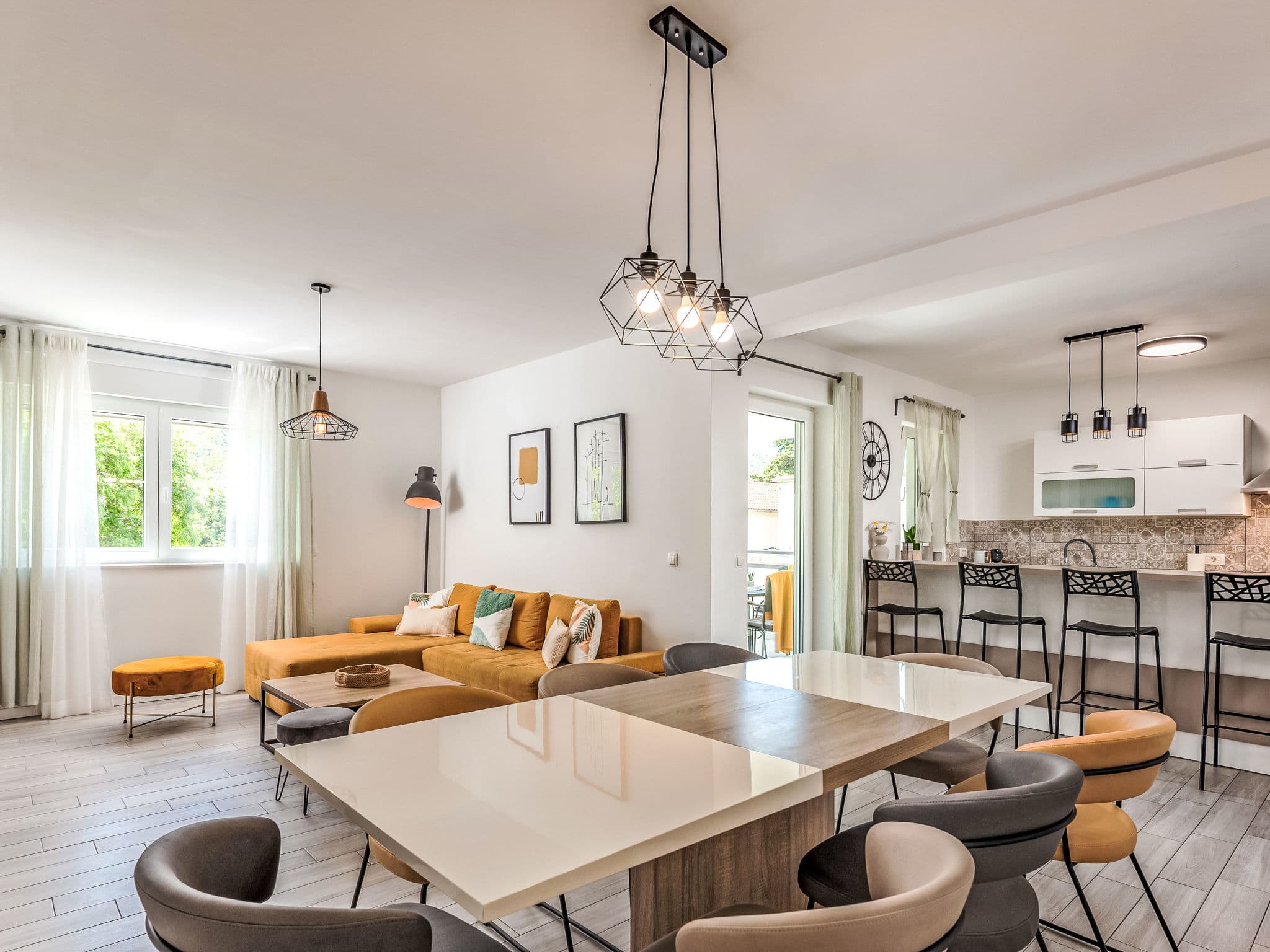 Kitchen / Dining Room