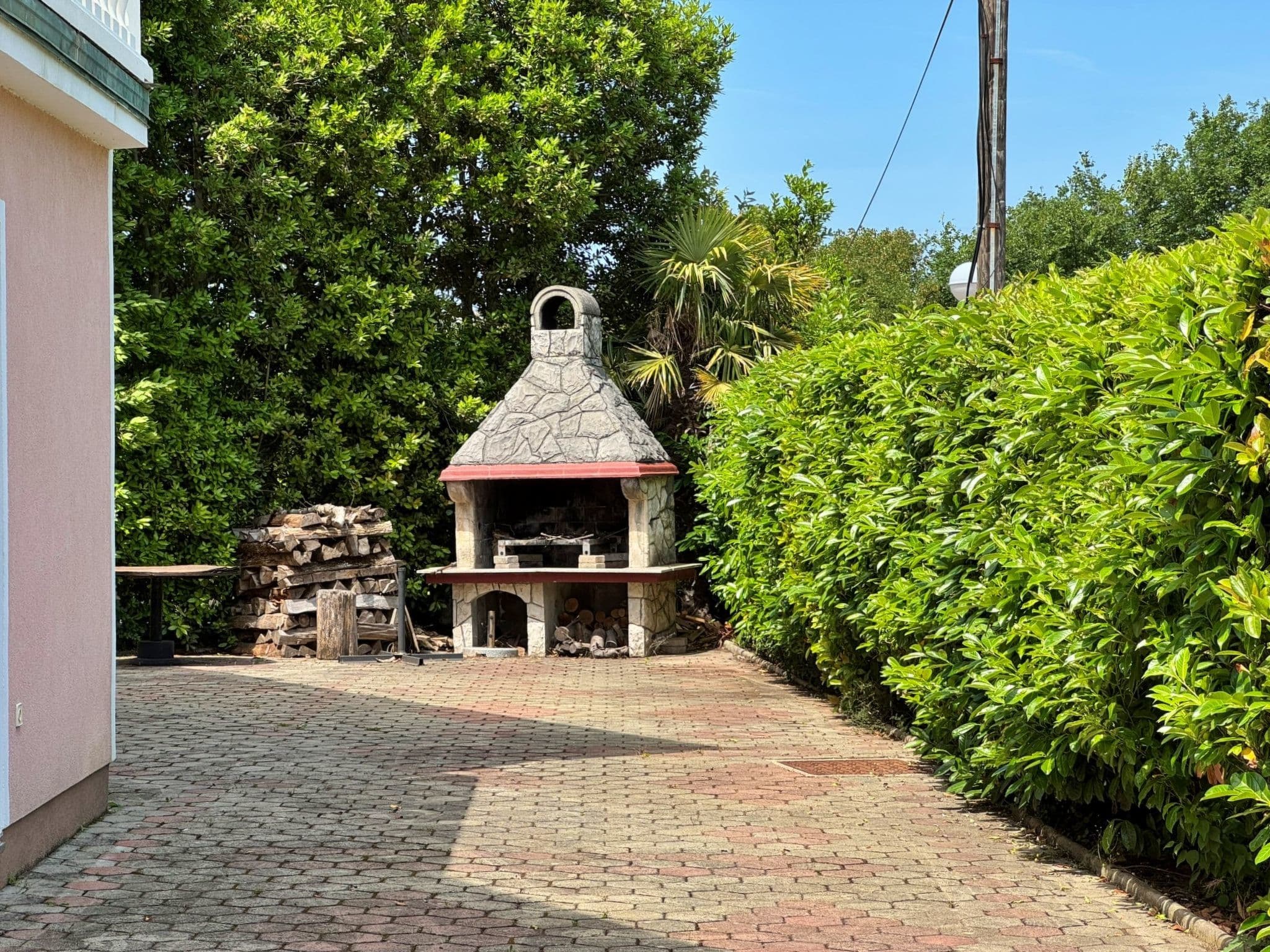 Gallery Image 17