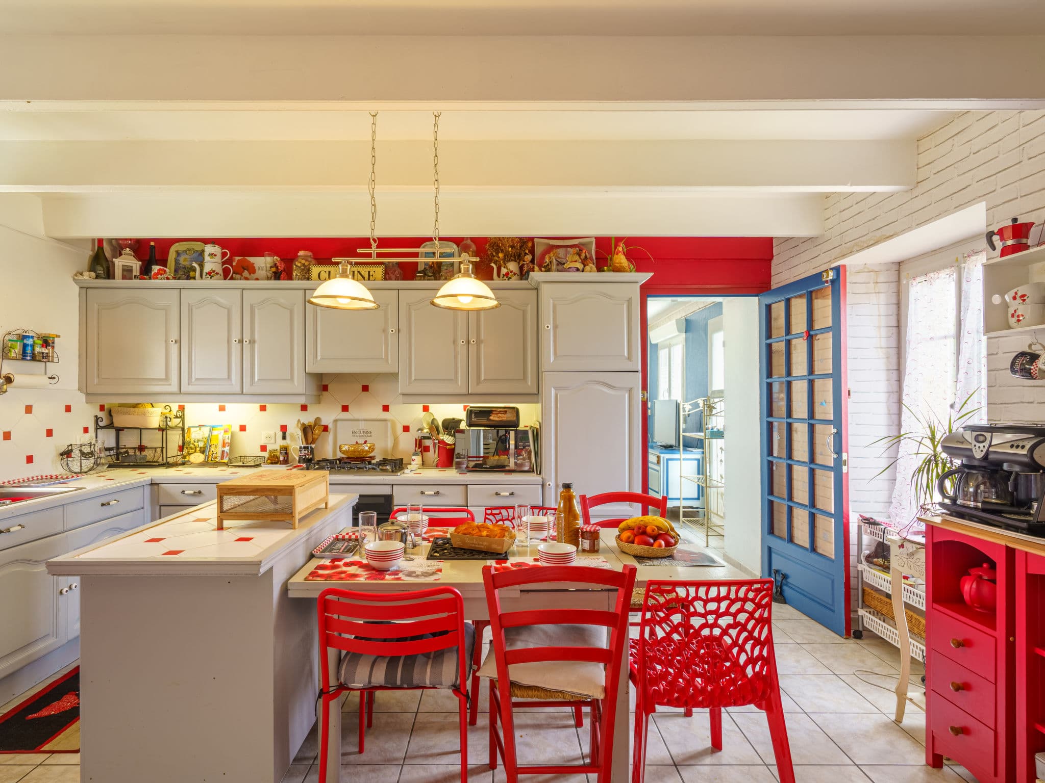 Kitchen / Dining Room