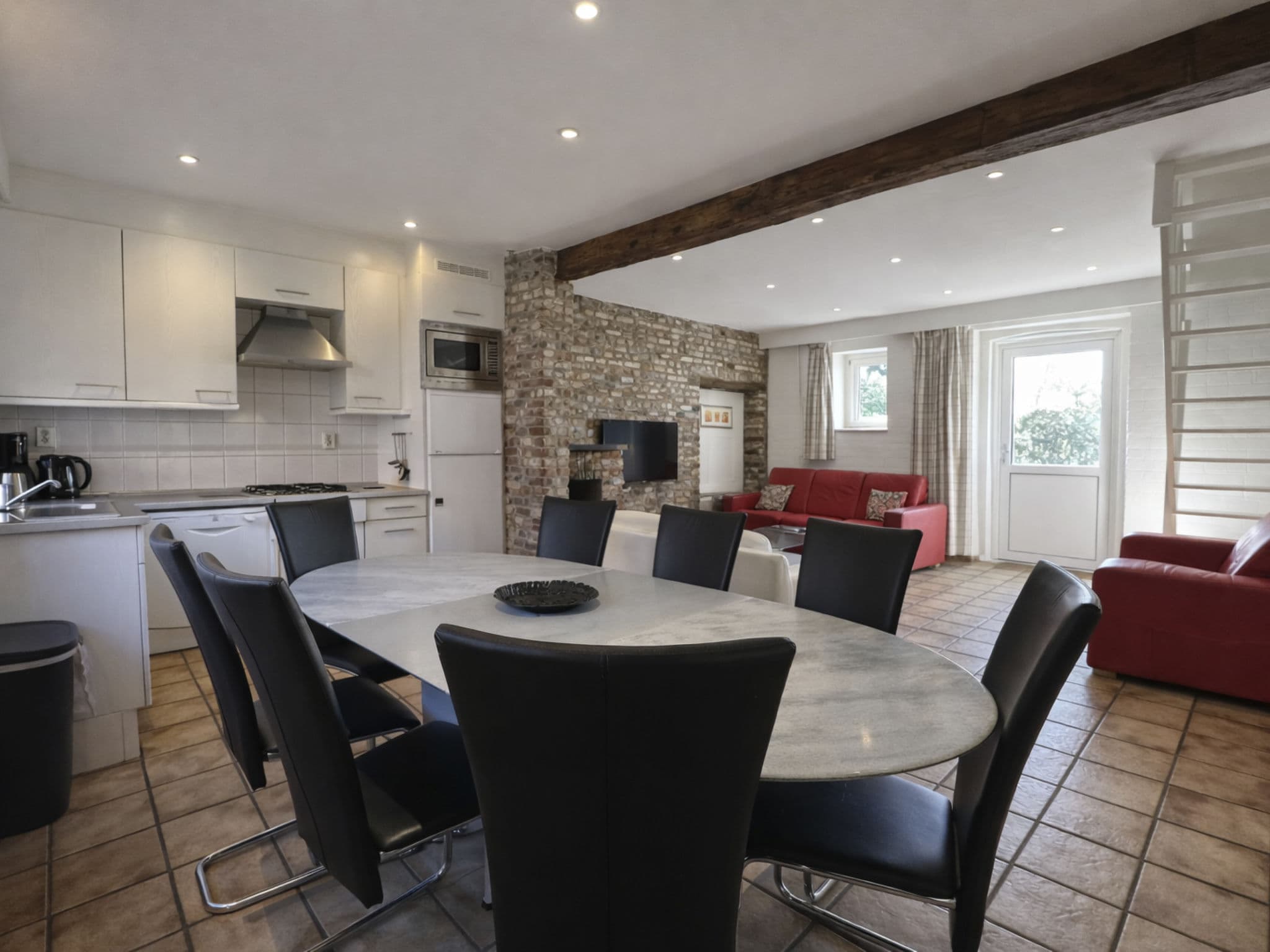 Kitchen / Dining Room