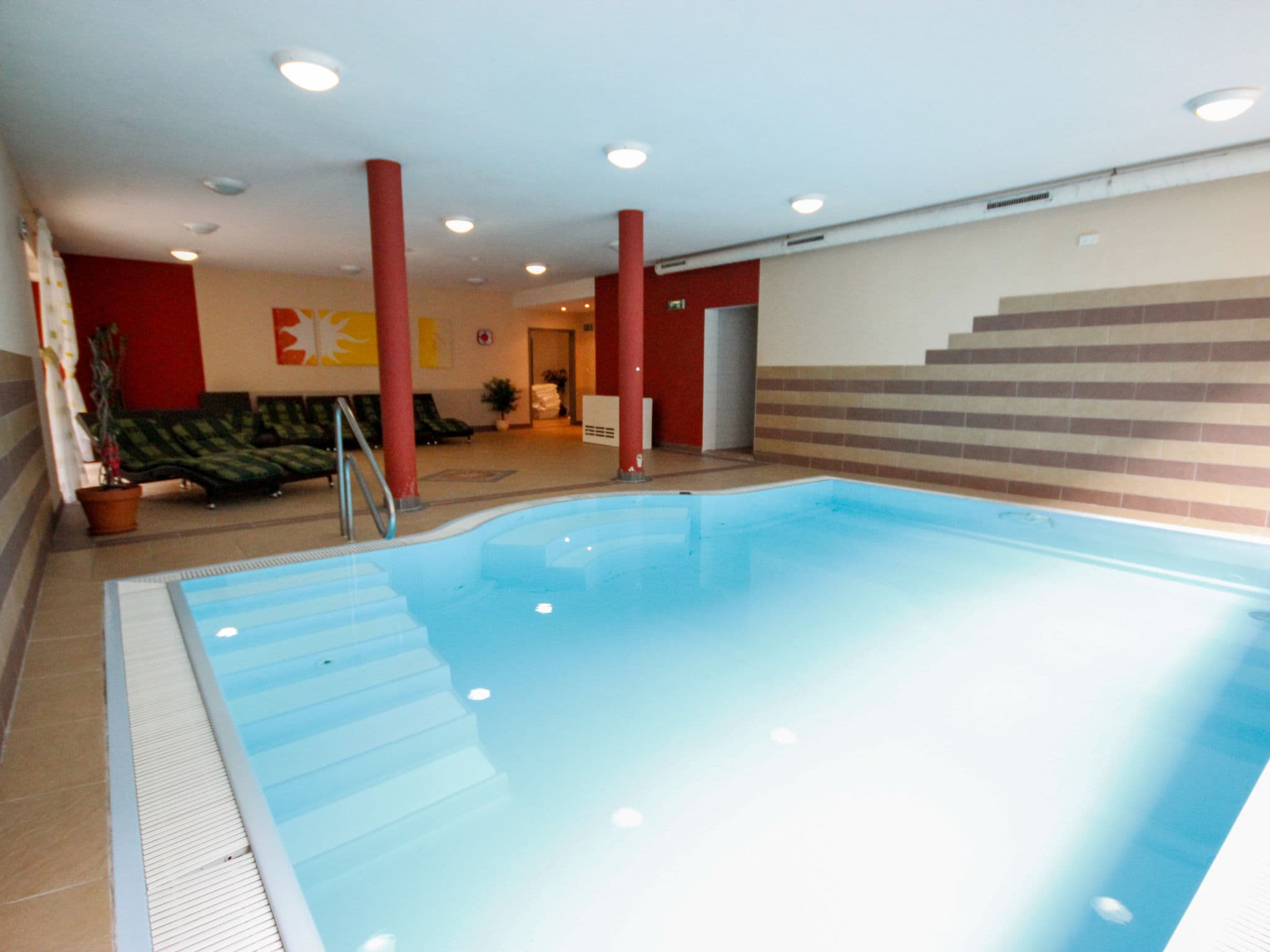 Pool Indoor