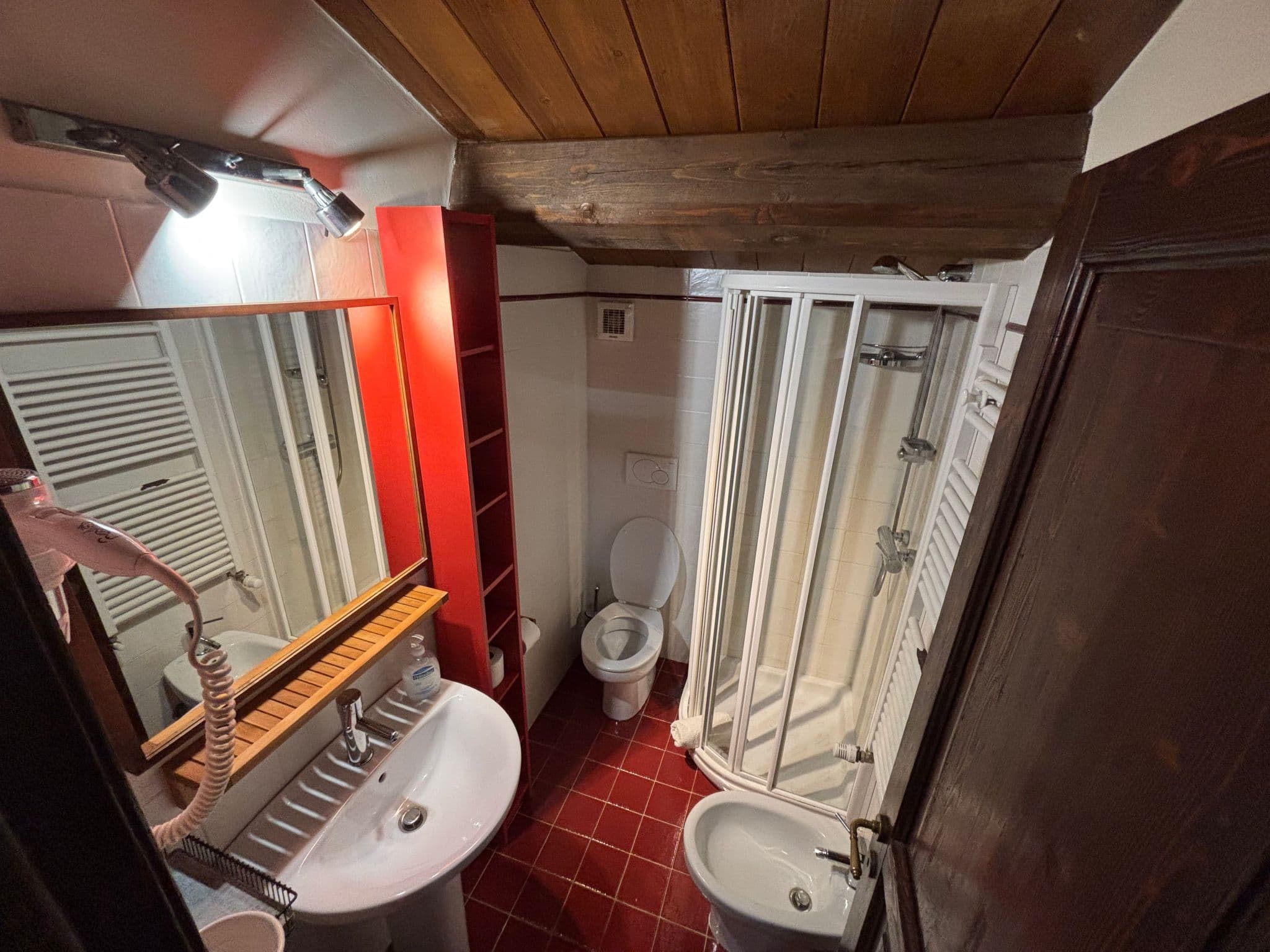 Bathroom / Wellness